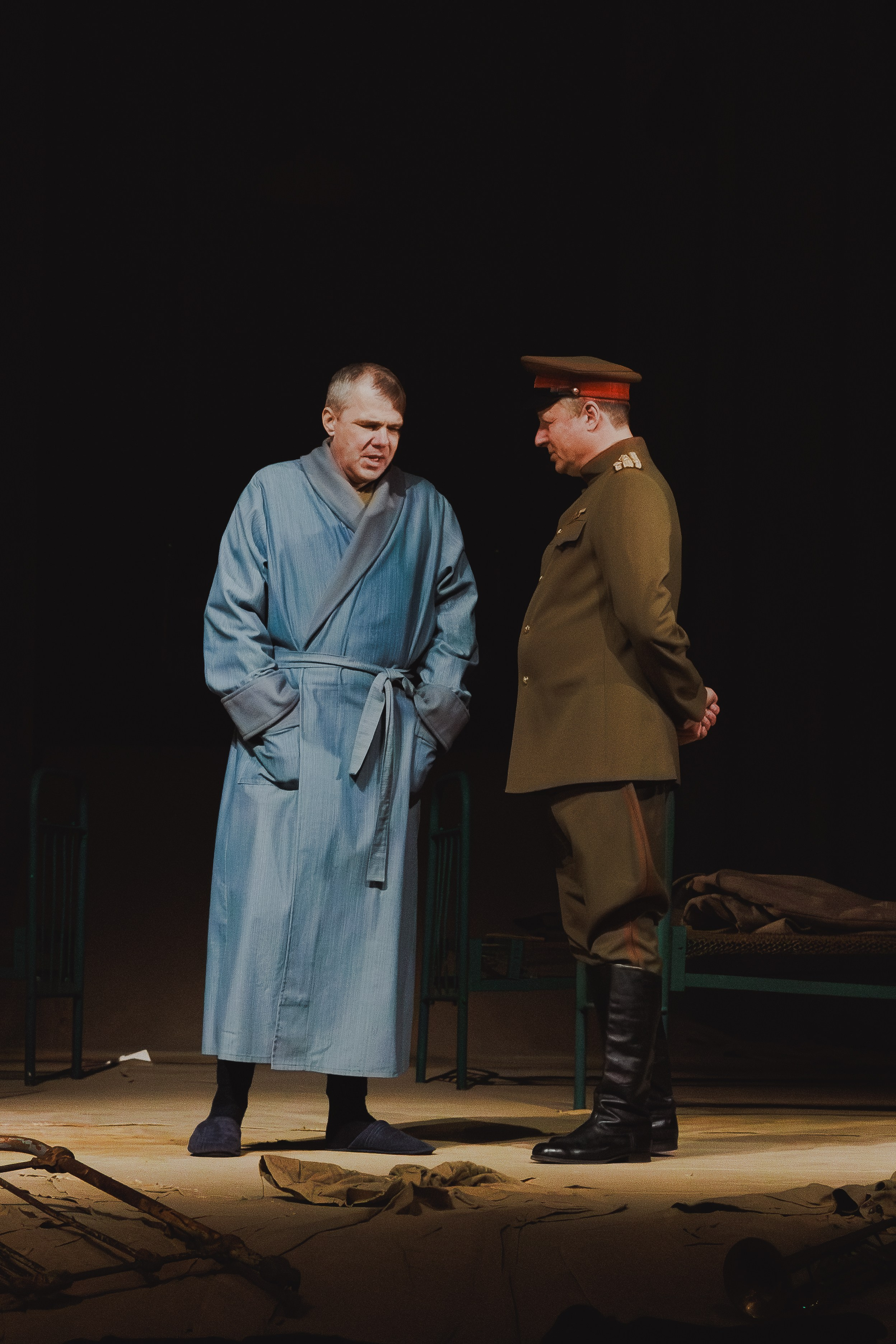 Театр Юного Зрителя " Не покидай меня». Фотограф Марк Файзулин