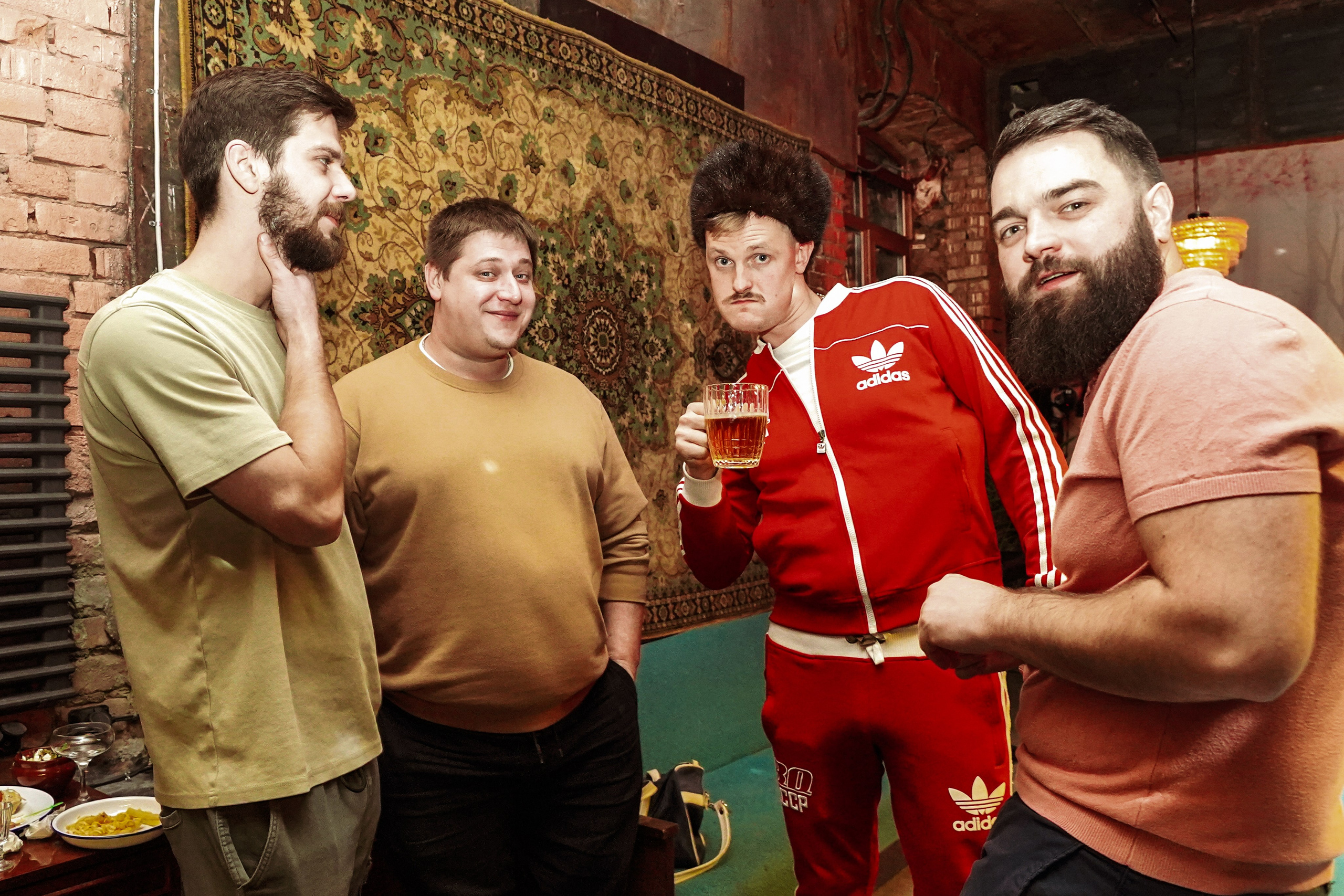 Бильярдная. ОЧЕНЬ ПЛОХОЙ ФОТОГРАФ