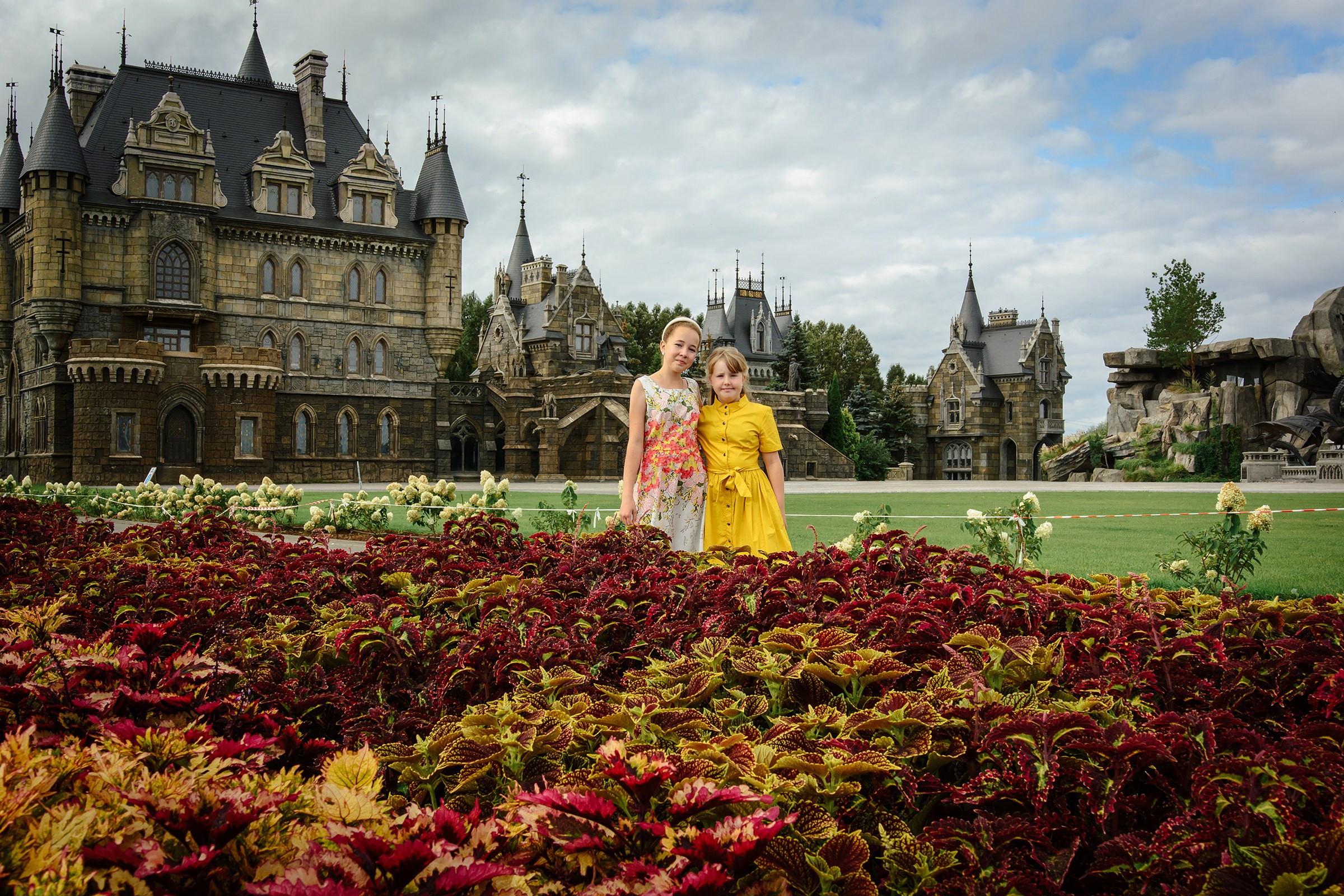 Семейная фотосессия у Замка Гарибальди. Фотограф Оксана Сафонова г. Тольятти