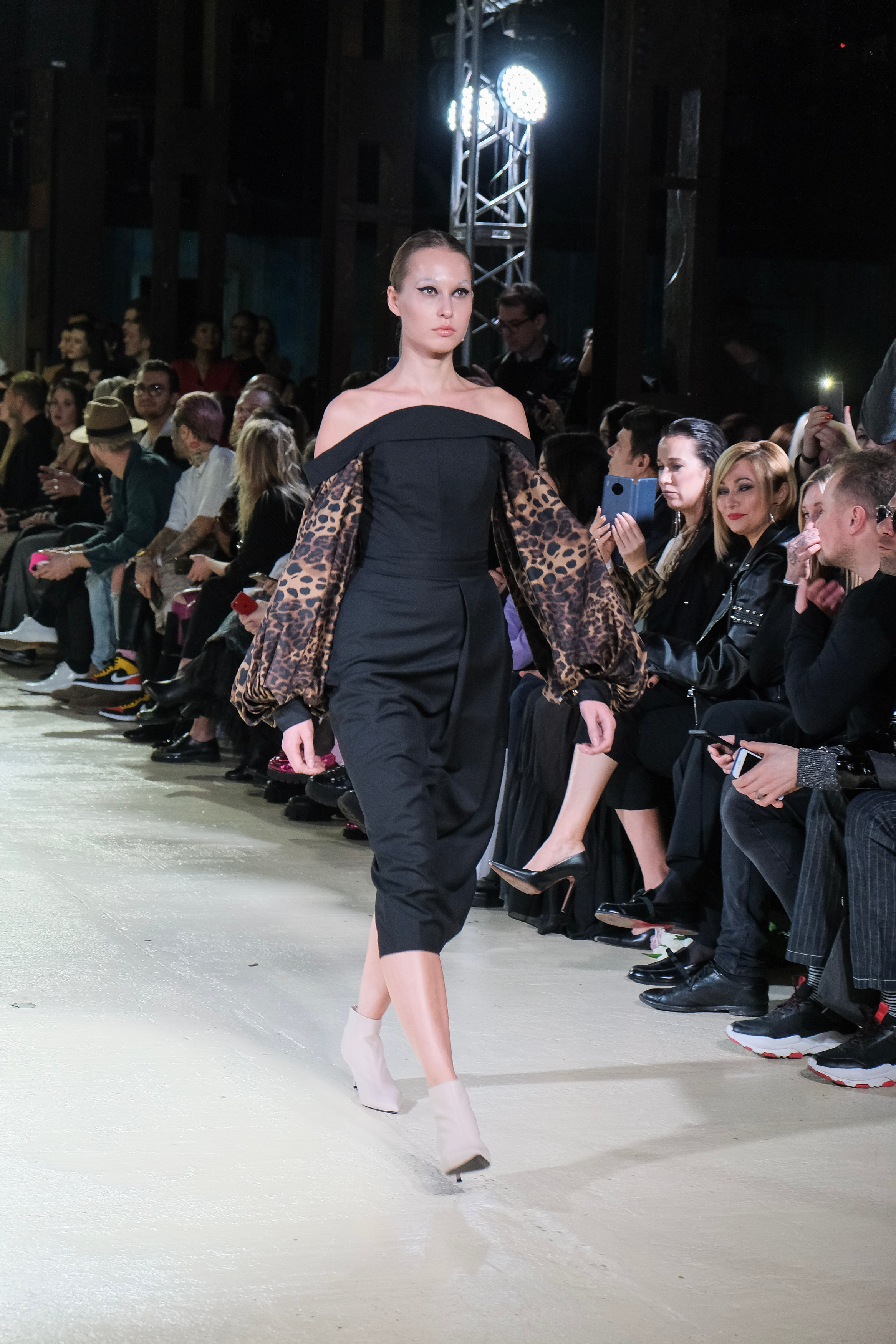 Ponomarev_pokaz. Антон Гошовский - свадебный и семейный фотограф в Москве и Крыму