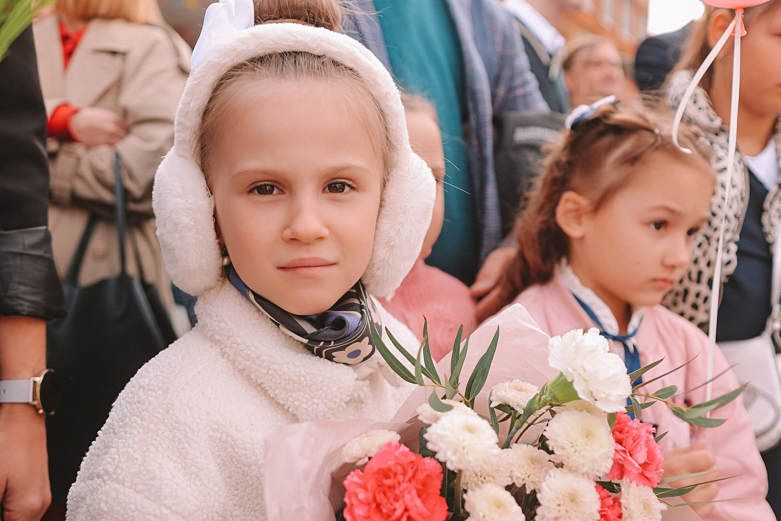 1 сентября линейка+кл час+портреты. Семейный фотограф Тюмень, фотограф на роды Салмина Мария