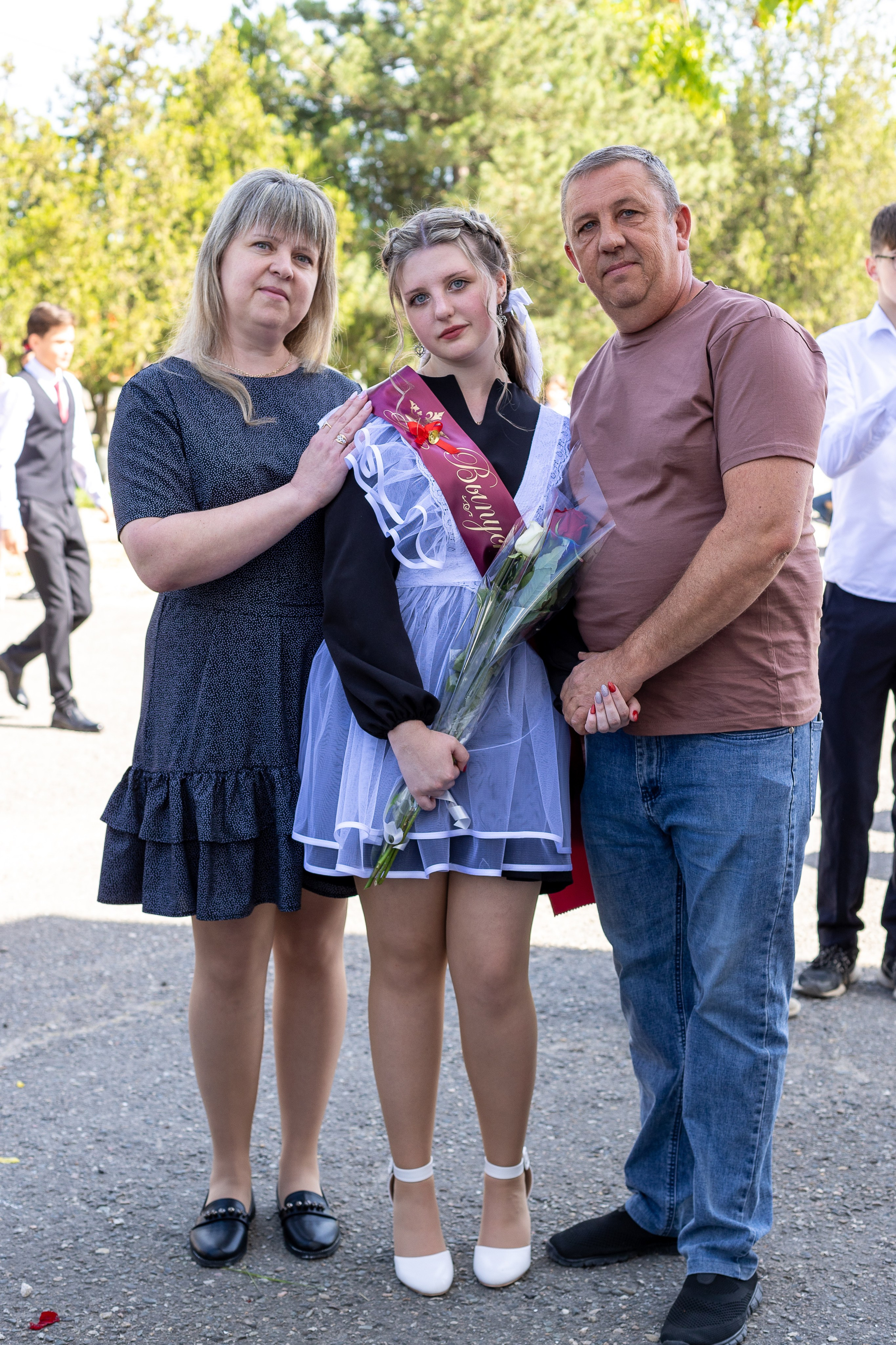 Последний звонок. Выпускные альбомы Майкоп, Краснодар Елена Золотарева