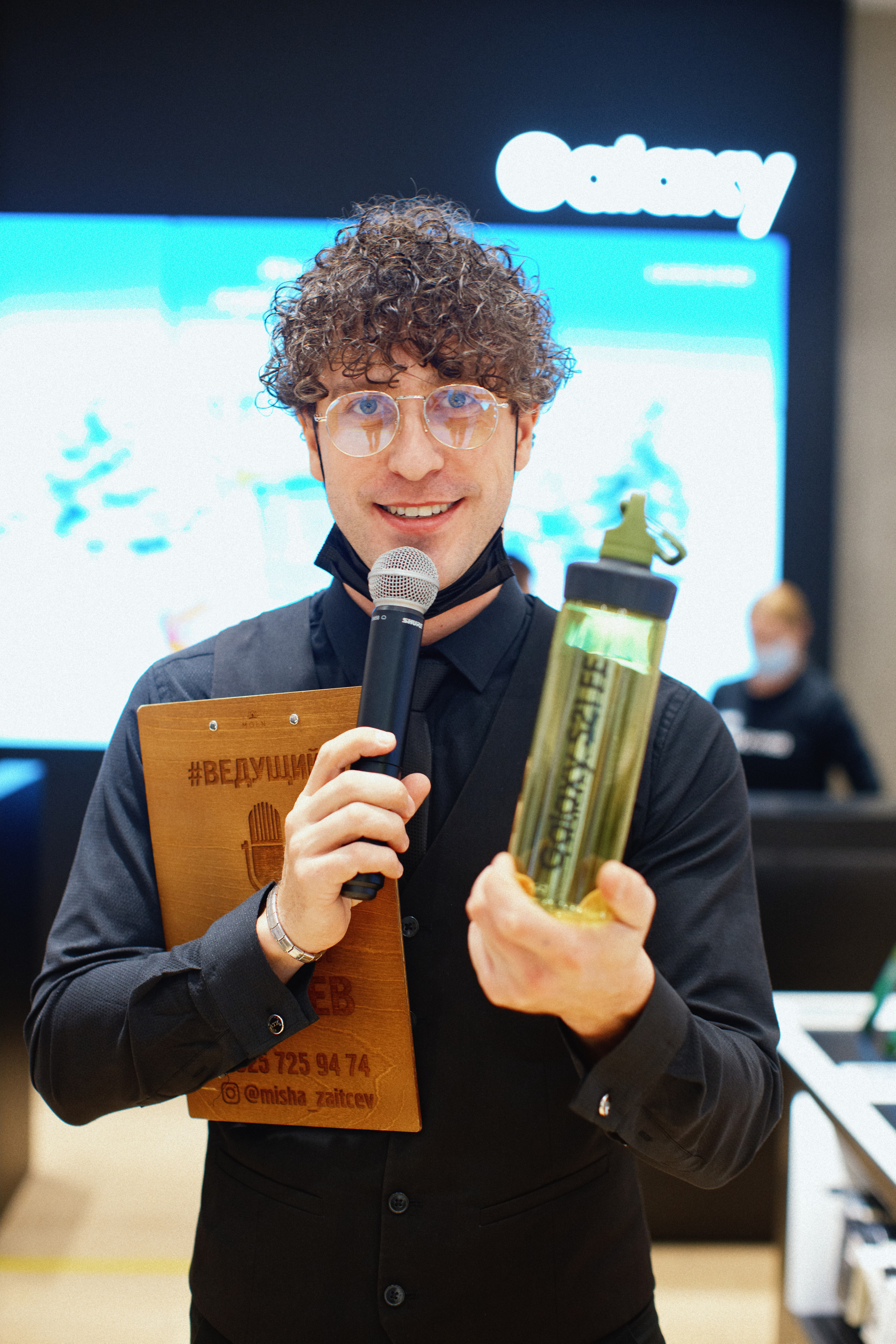 Galaxy S21 FE / ТРЦ Хорошо. Свадебный фотограф в Москве Никифоров-Гордеев Константин