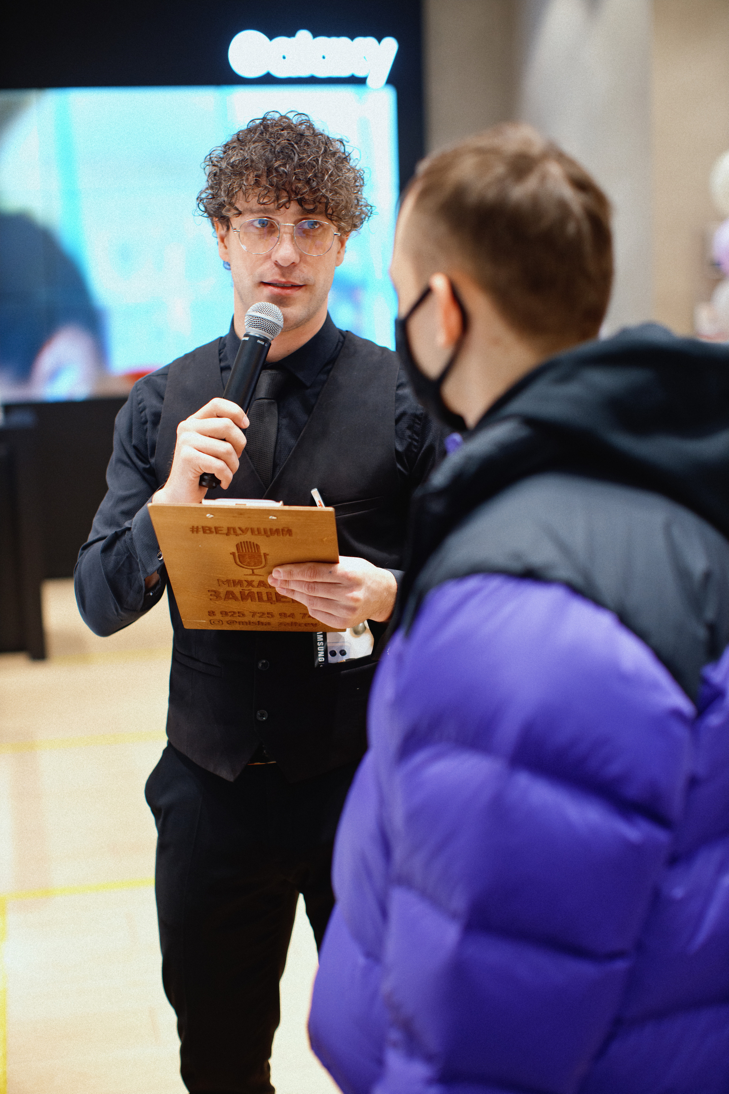 Galaxy S21 FE / ТРЦ Хорошо. Свадебный фотограф в Москве Никифоров-Гордеев Константин