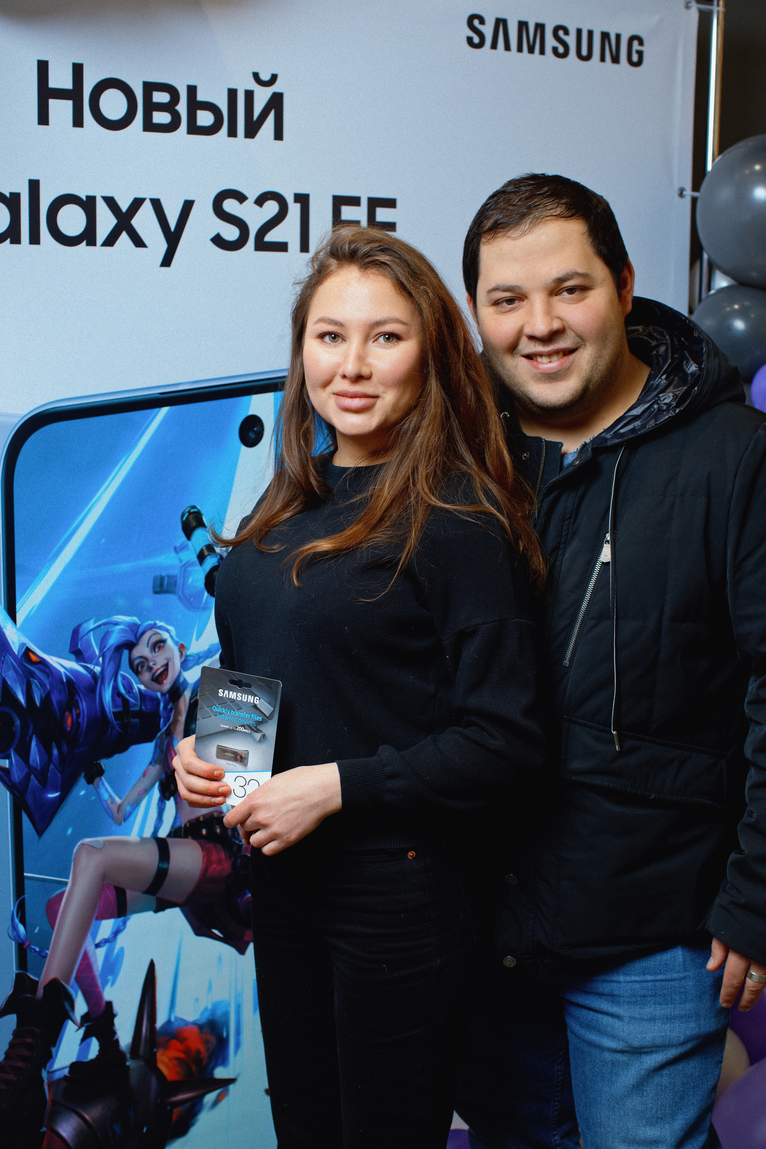 Galaxy S21 FE / ТРЦ Хорошо. Свадебный фотограф в Москве Никифоров-Гордеев Константин