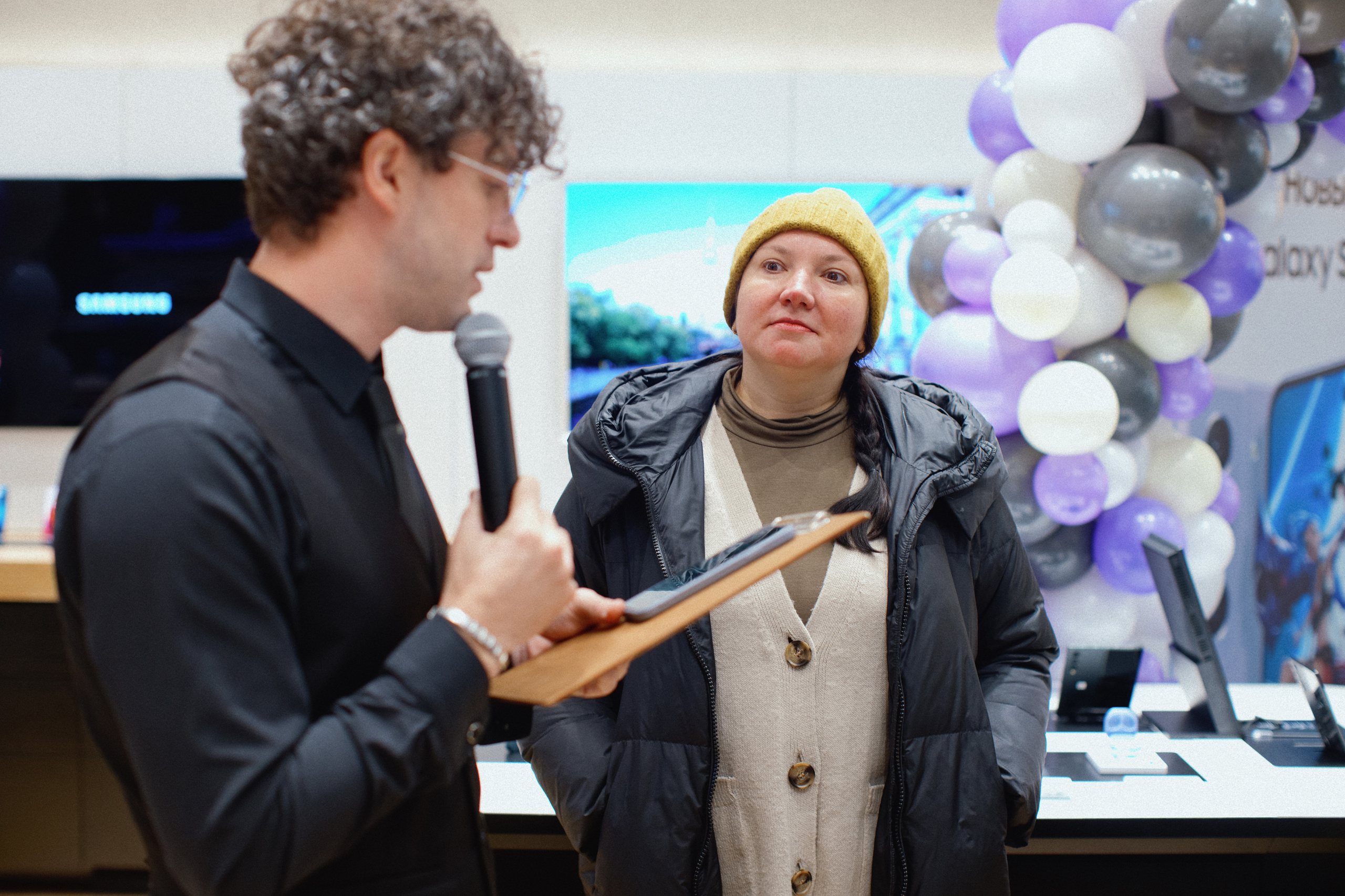 Galaxy S21 FE / ТРЦ Хорошо. Свадебный фотограф в Москве Никифоров-Гордеев Константин