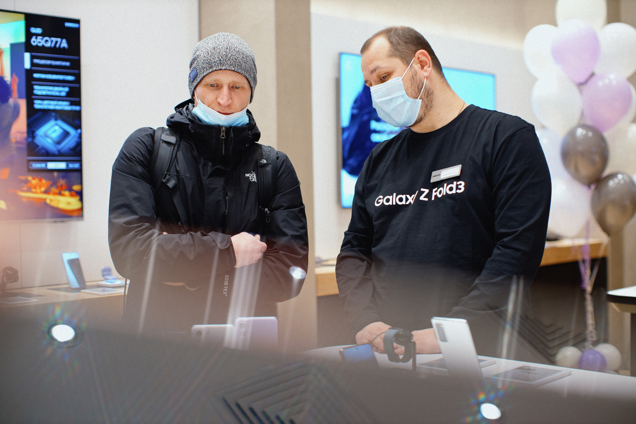 Galaxy S21 FE / ТРЦ Хорошо. Свадебный фотограф в Москве Никифоров-Гордеев Константин