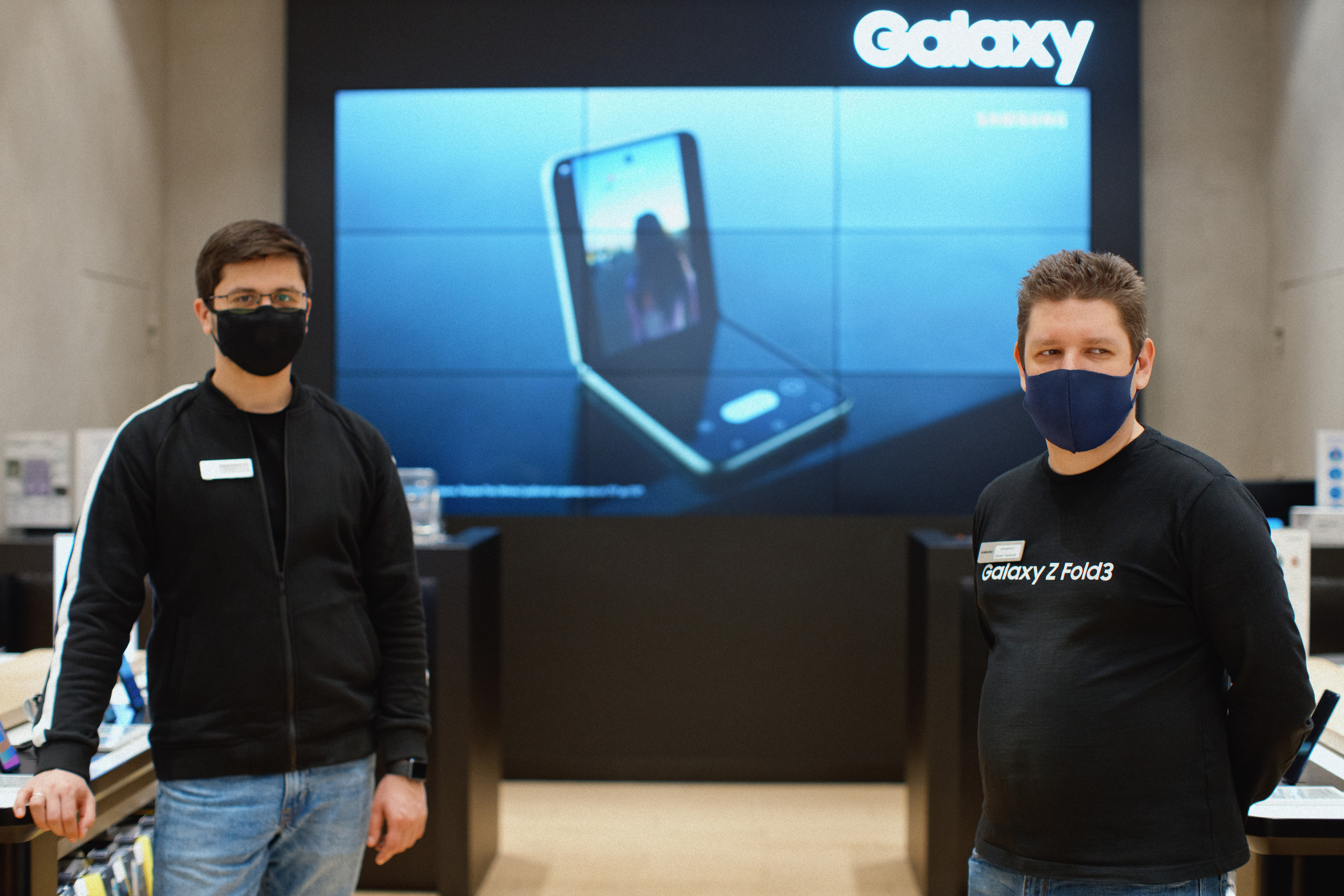 Galaxy S21 FE / ТРЦ Хорошо. Свадебный фотограф в Москве Никифоров-Гордеев Константин