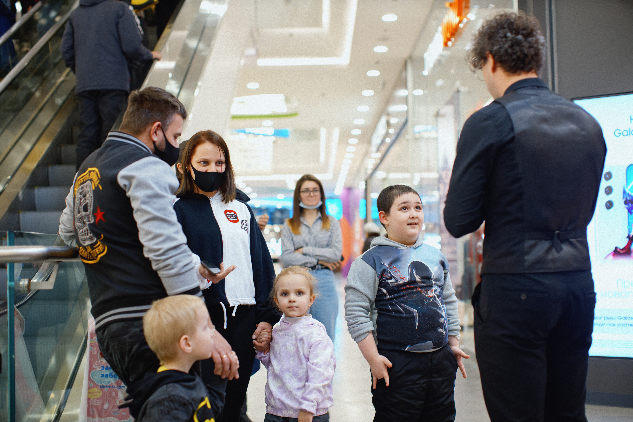 Galaxy S21 FE / ТРЦ Хорошо. Свадебный фотограф в Москве Никифоров-Гордеев Константин