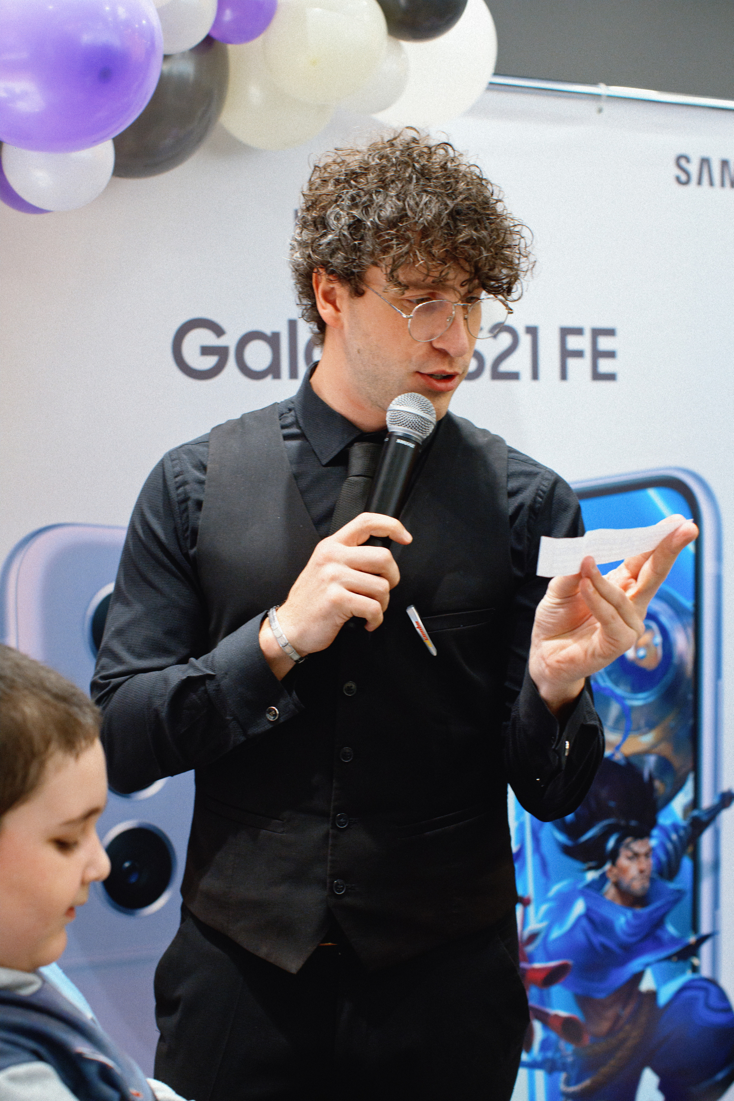 Galaxy S21 FE / ТРЦ Хорошо. Свадебный фотограф в Москве Никифоров-Гордеев Константин