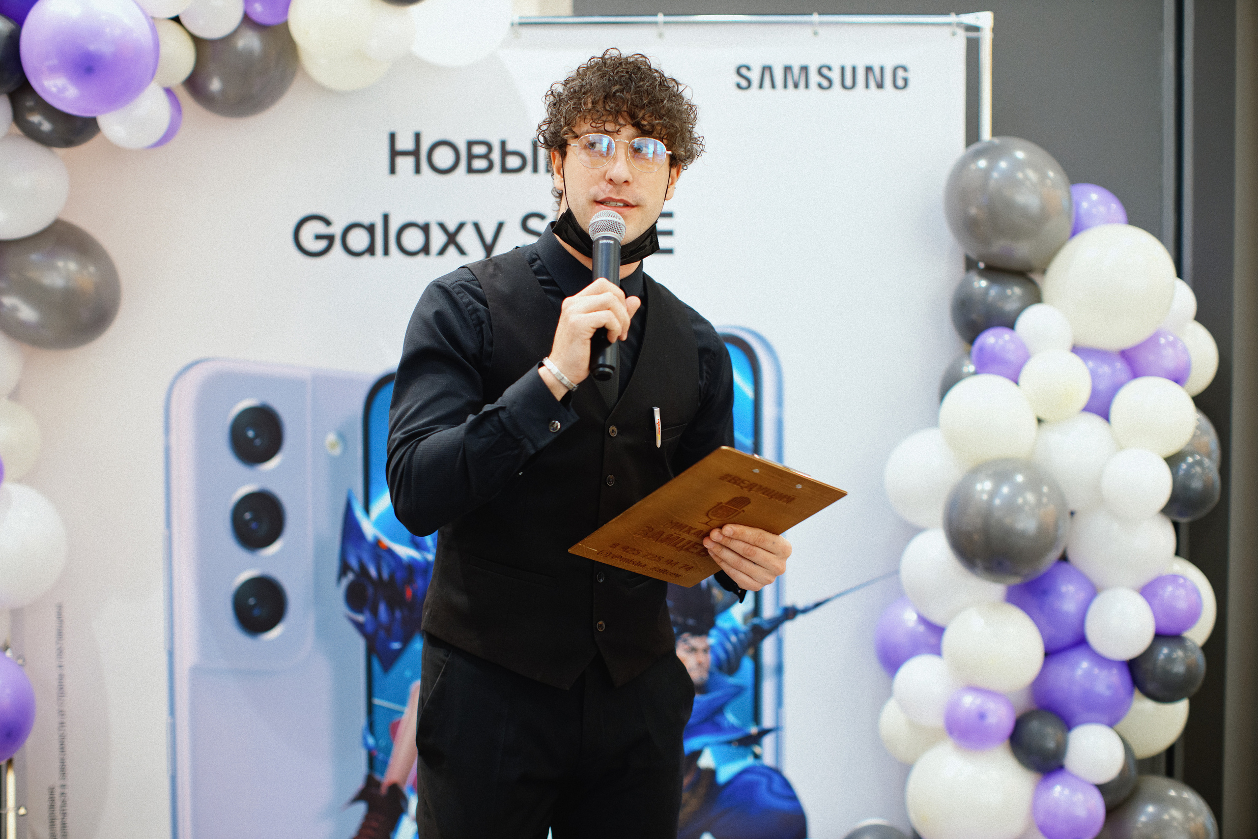 Galaxy S21 FE / ТРЦ Хорошо. Свадебный фотограф в Москве Никифоров-Гордеев Константин