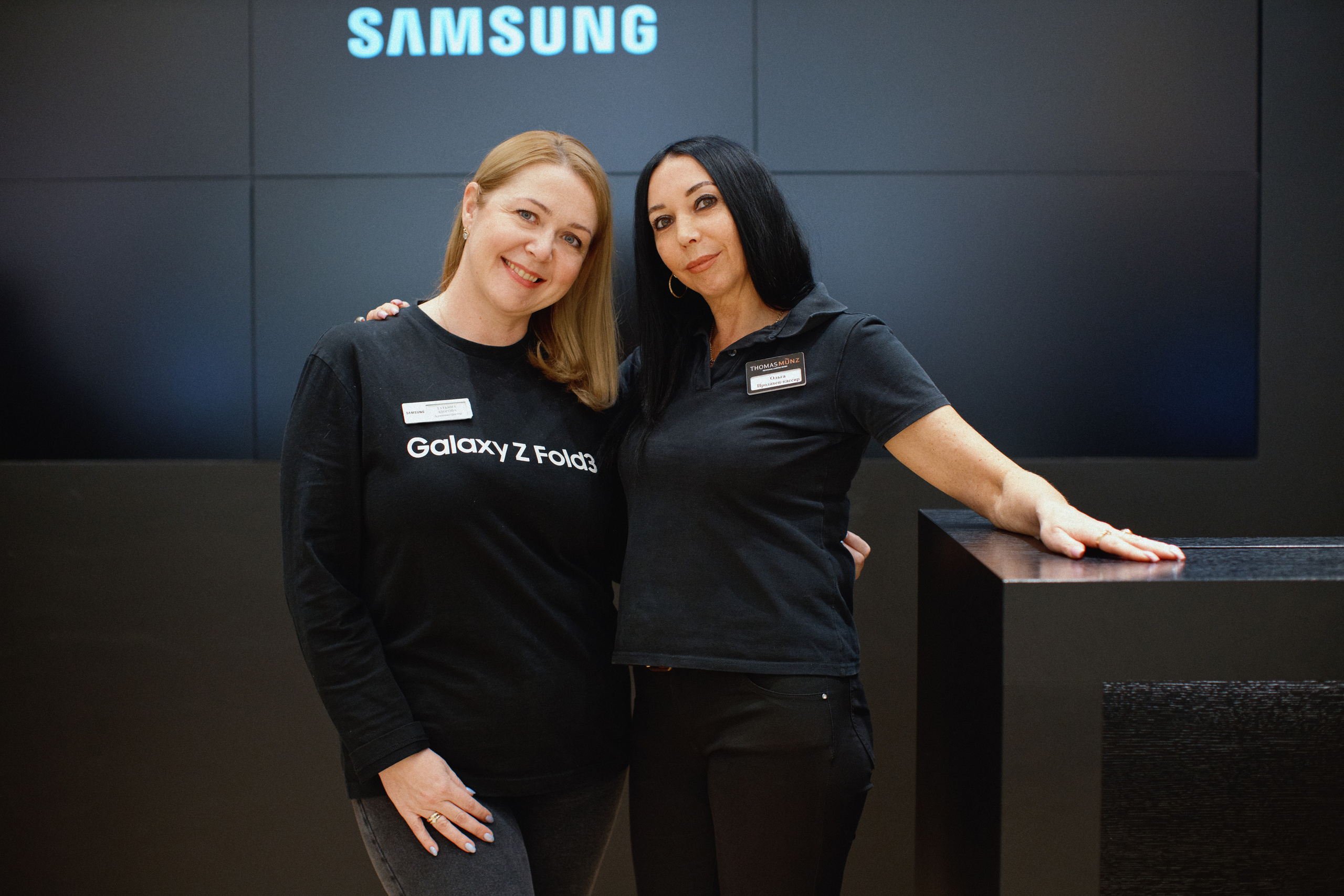 Galaxy S21 FE / ТРЦ Хорошо. Свадебный фотограф в Москве Никифоров-Гордеев Константин