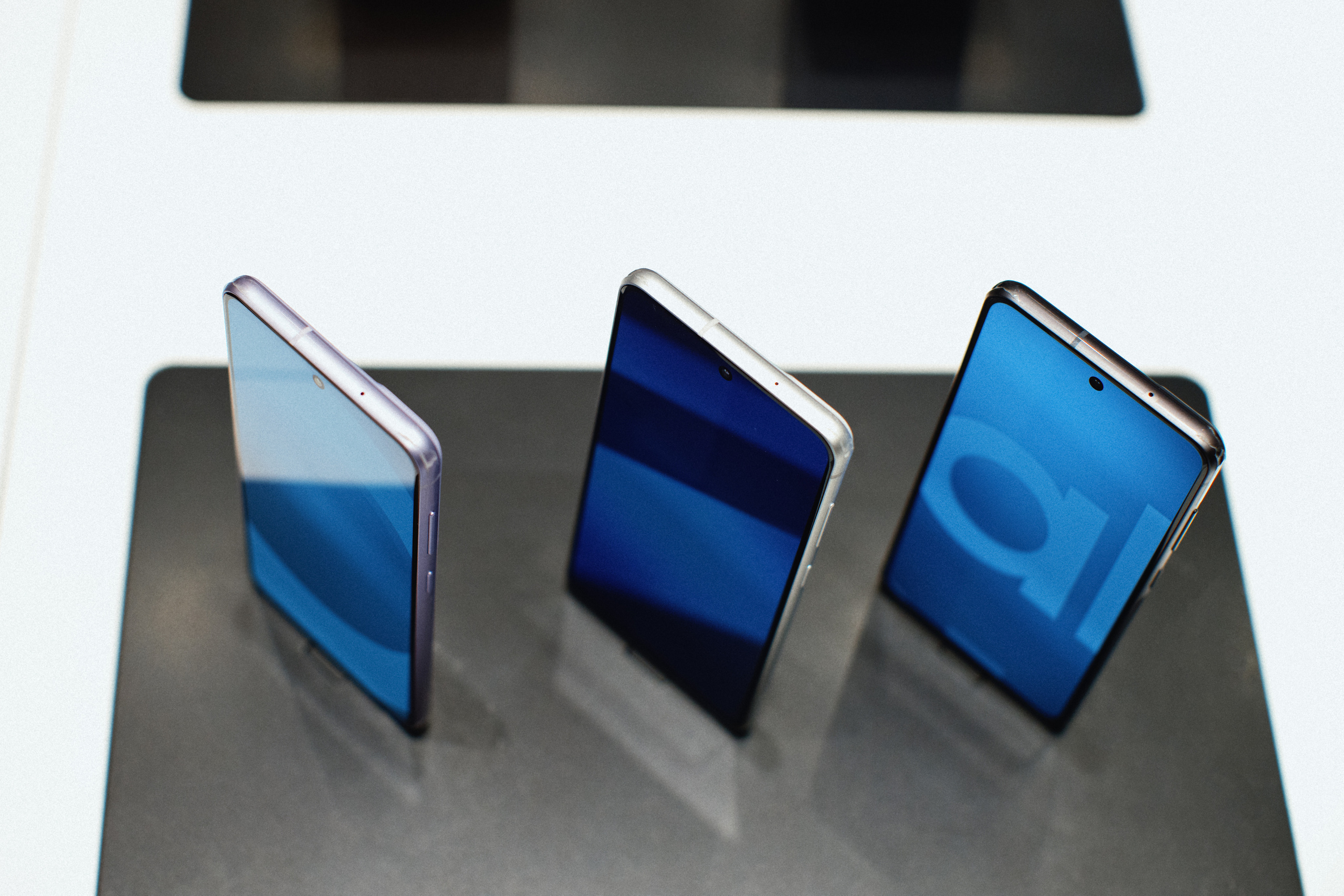 Galaxy S21 FE / ТРЦ Хорошо. Свадебный фотограф в Москве Никифоров-Гордеев Константин