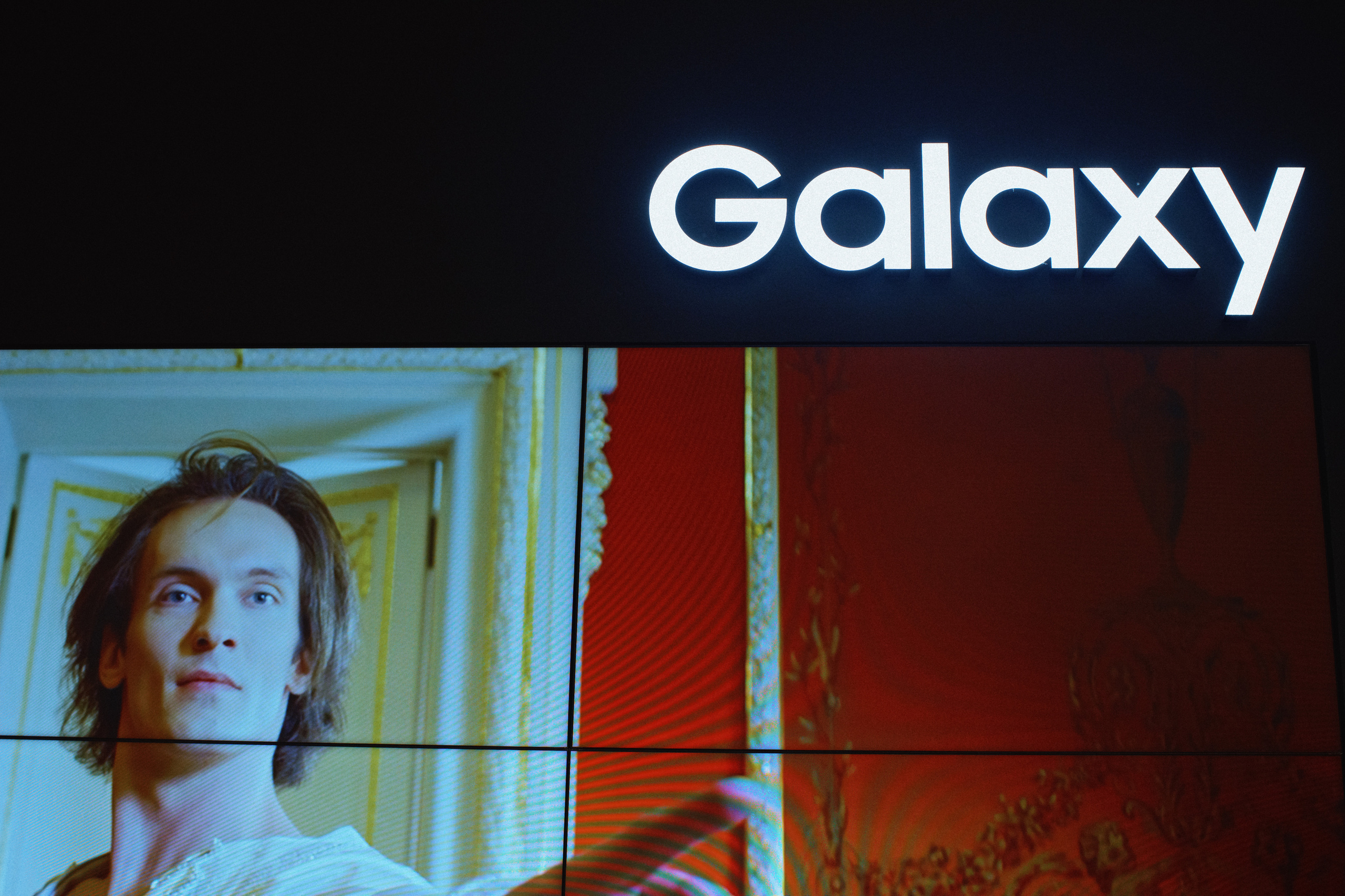 Galaxy S21 FE / ТРЦ Хорошо. Свадебный фотограф в Москве Никифоров-Гордеев Константин