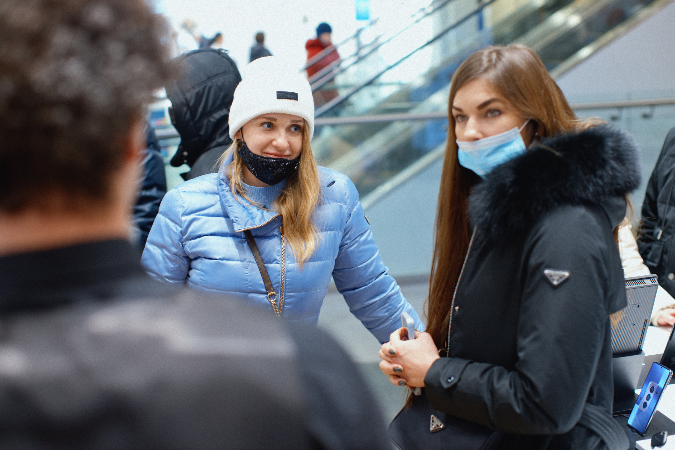 Galaxy S21 FE / ТРЦ Хорошо. Свадебный фотограф в Москве Никифоров-Гордеев Константин