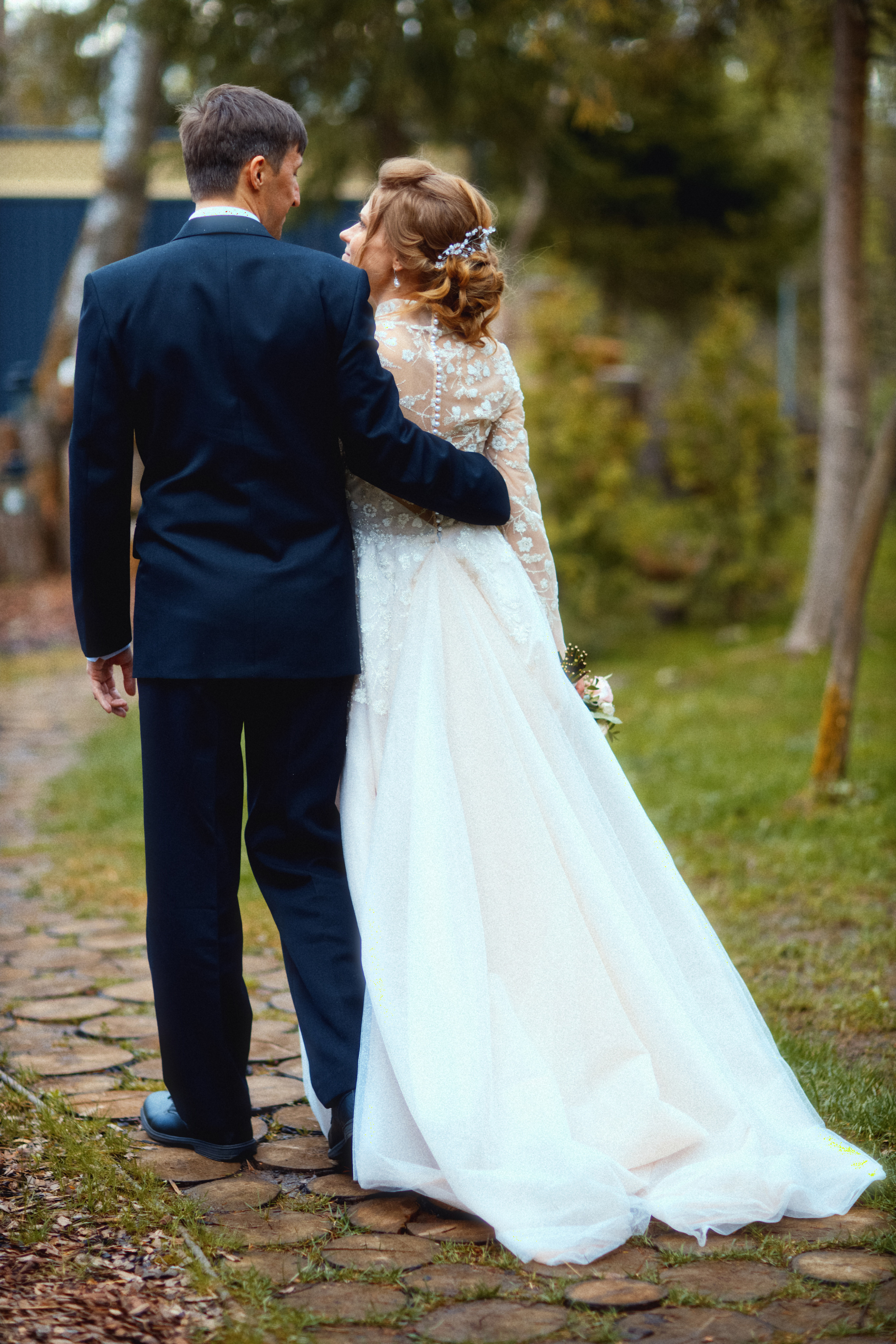 День свадьбы Олега и Аллы. Дом у леса. Свадебный фотограф в Москве Никифоров-Гордеев Константин