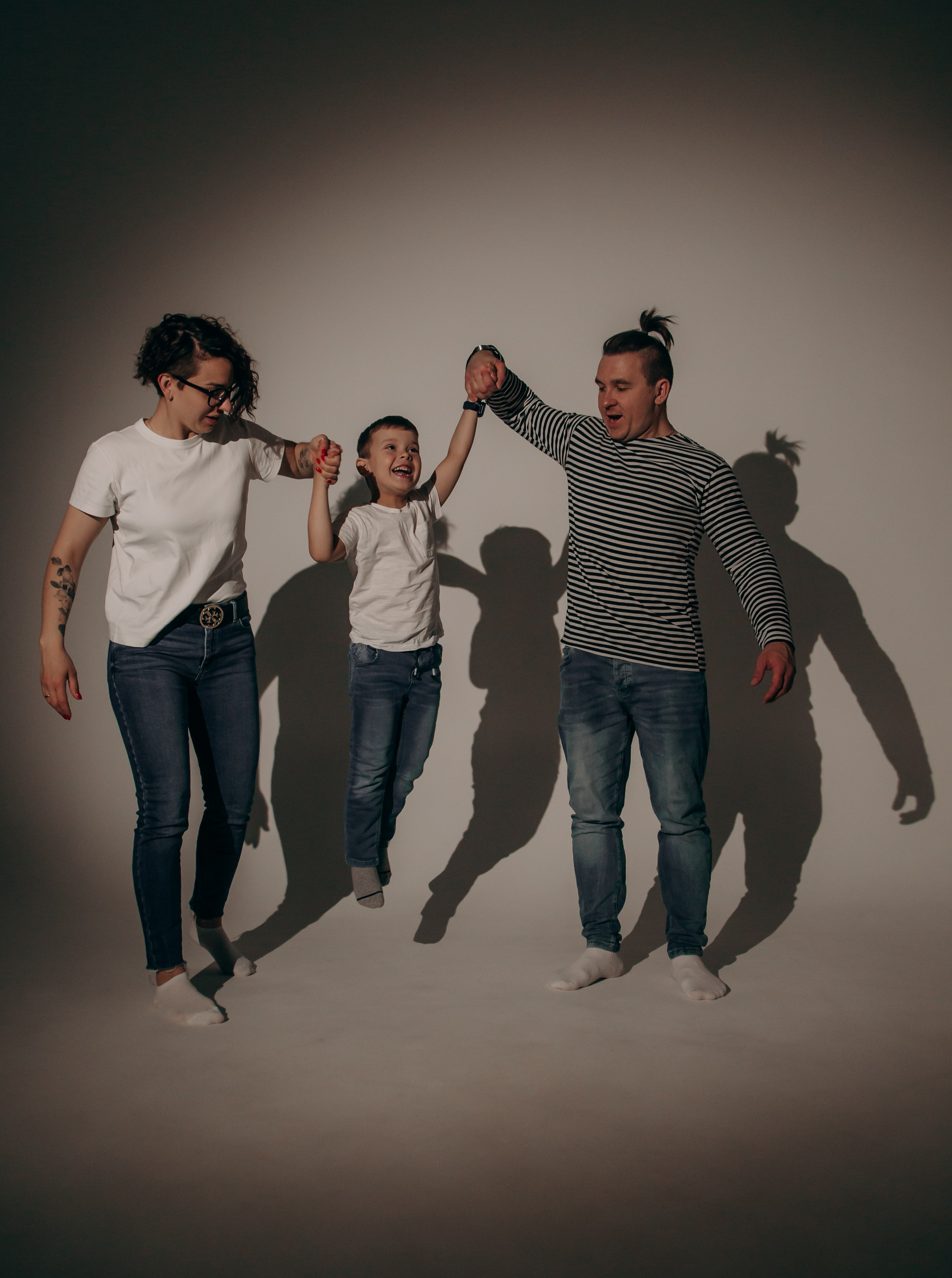 Эмоции важнее декора:) Съемка на циклораме. Фотограф вашей улыбки. Москва