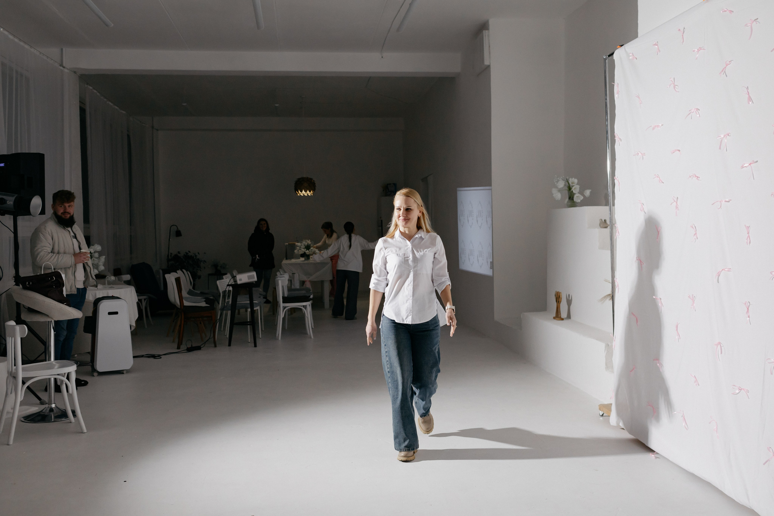 Девичник. Фотостудия «LIGHT ROOM», творческое пространство с полноценной кухонной зоной в Бресте