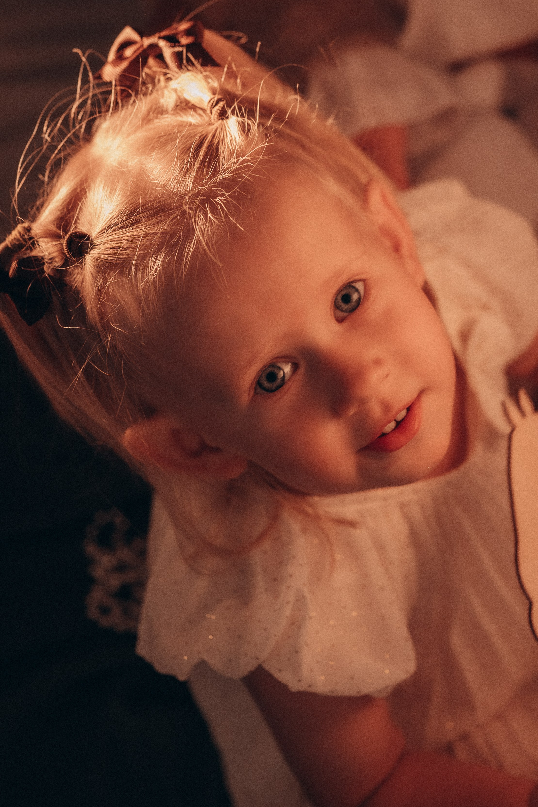 Ксения и Есения. Новогодняя. Семейный фотограф в Москве Дарья Пузикова