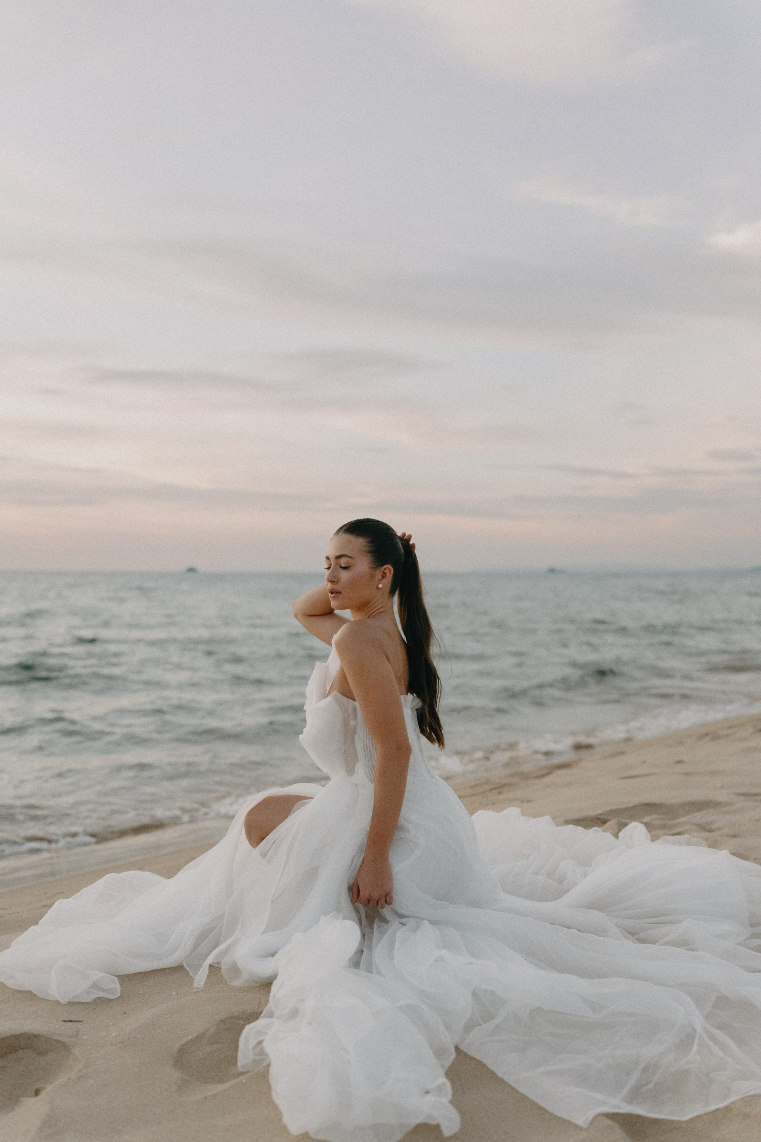 Иван & Анастасия. La Marée wedding agency Свадебное агентство на Фукуоке, Вьетнам — организация свадеб, декор, координация и помощь парам для идеального дня