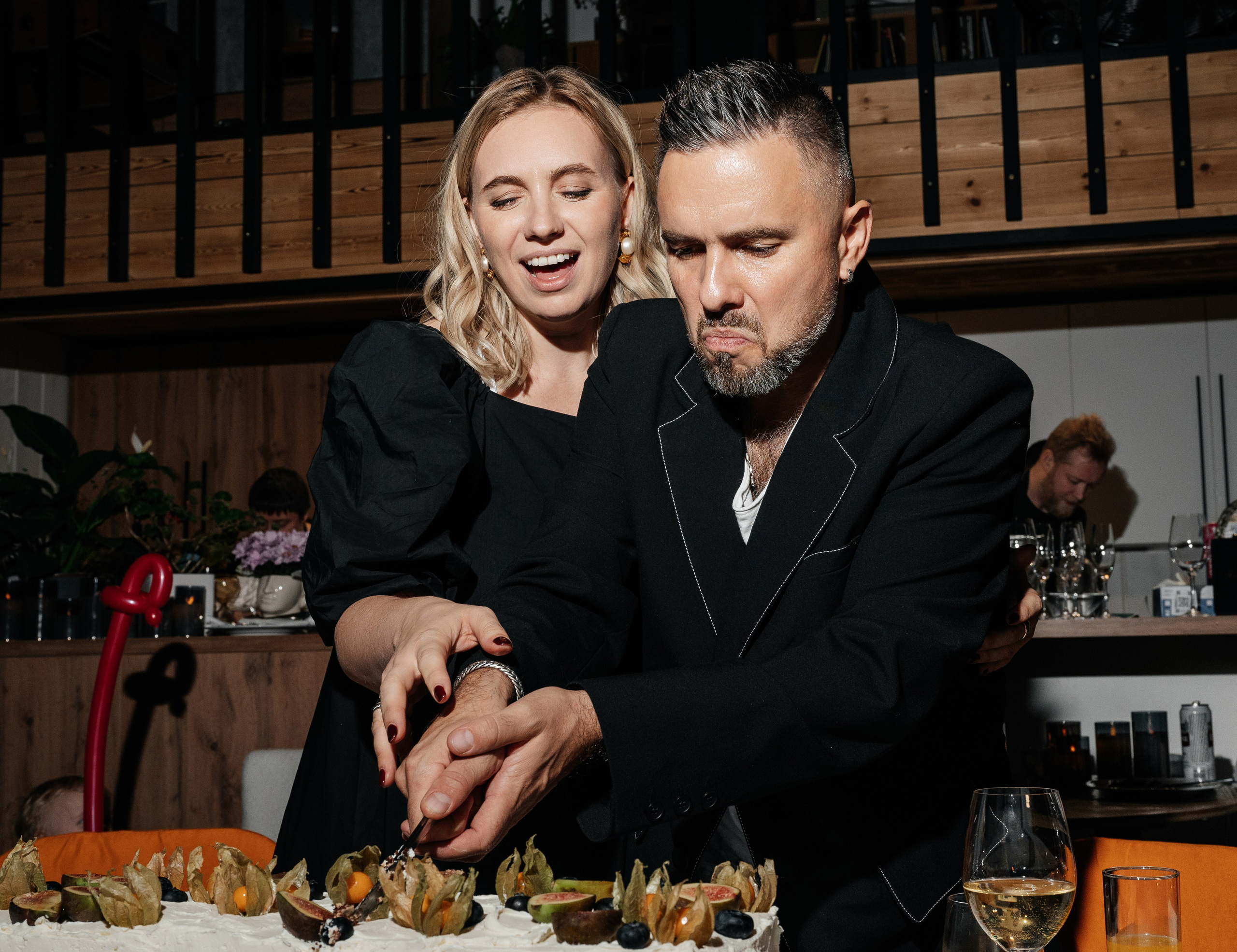 Невероятно атмосферный семейный ужин. Wedding photographer in Moscow and around the world Andrey Medvednikov