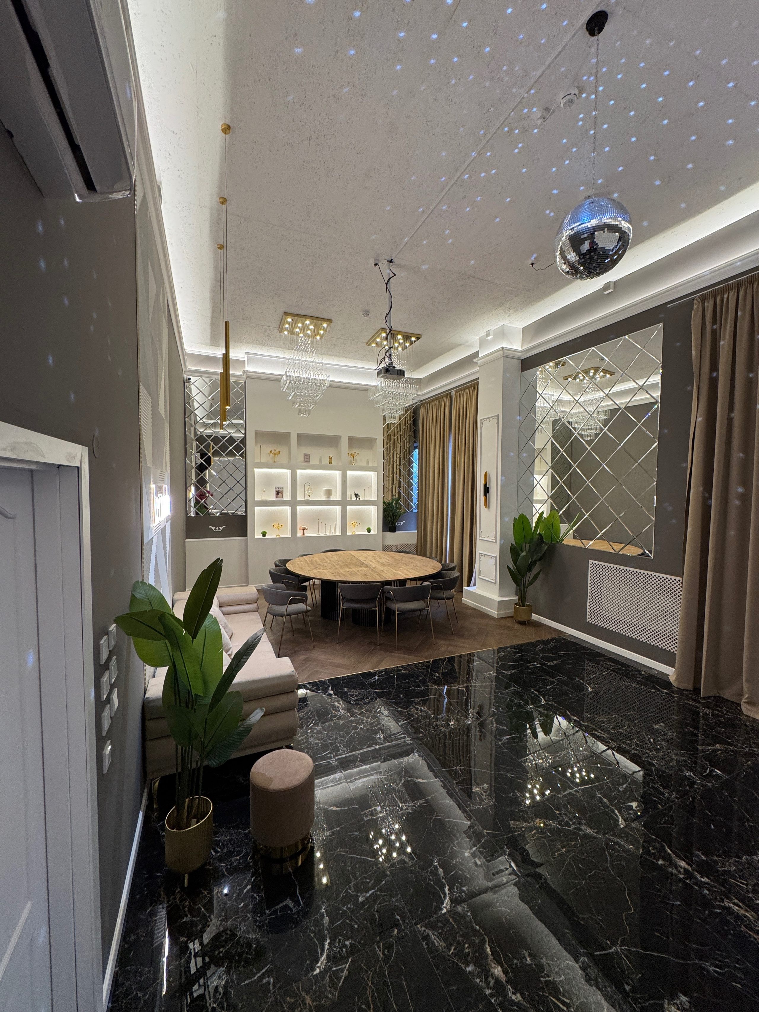 Леонардо. Аренда лофта в СПб для мероприятий