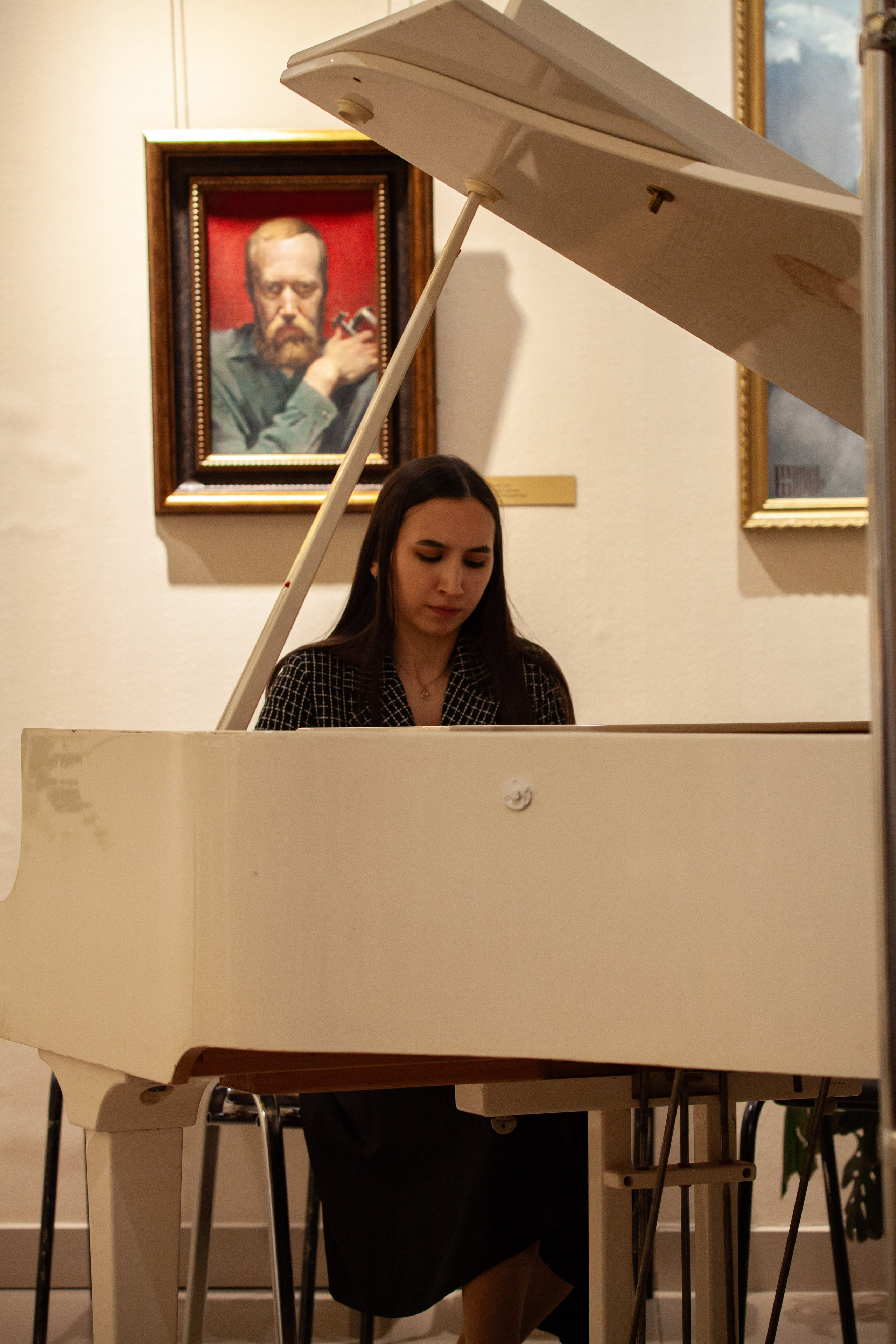 Студия «Маэстро». 18.02.24. Профессиональное фото в Казани: от идеи до результата. Фотограф Яна Мур