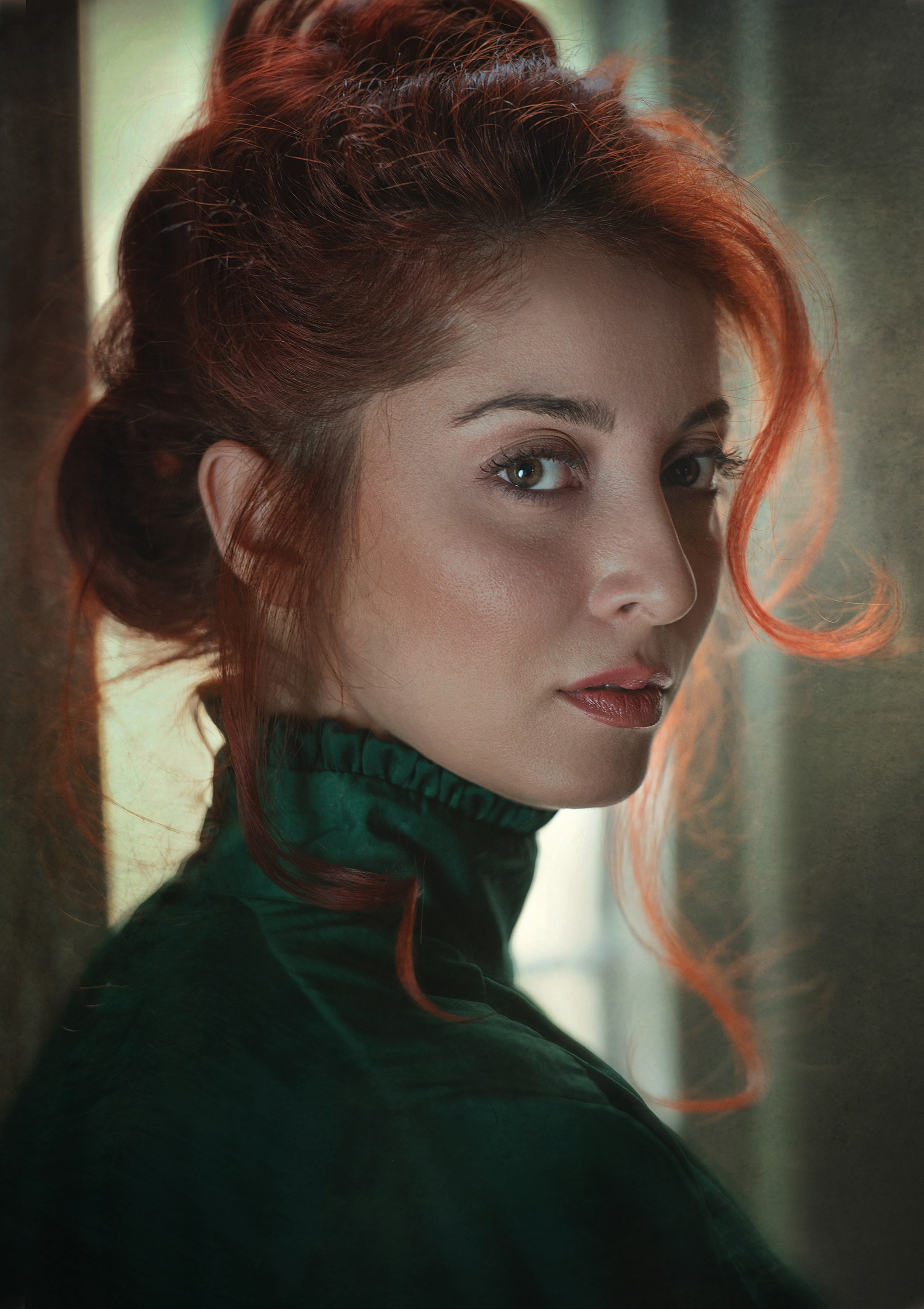 Женский портрет в фотостудии.