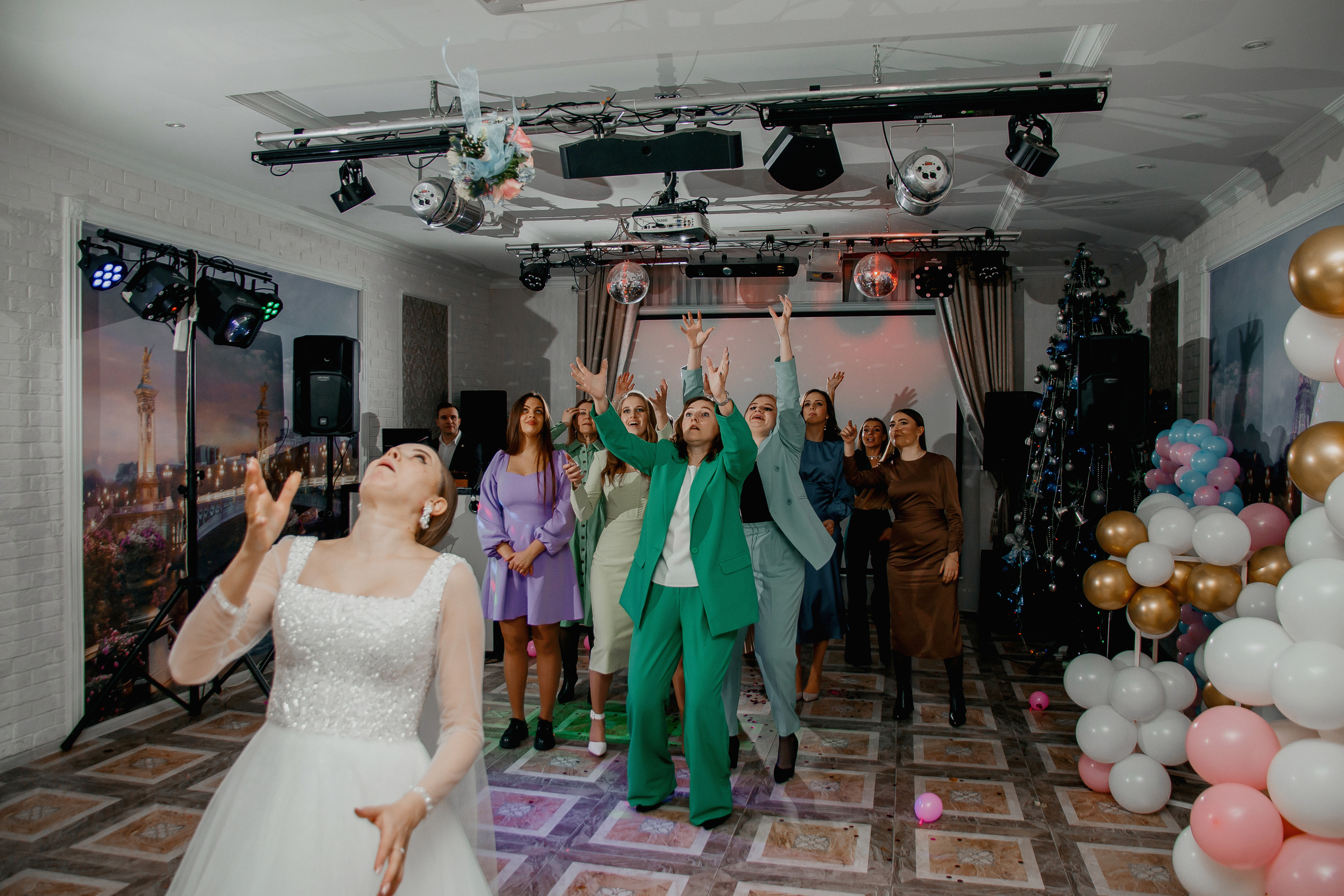 Банкет Анны и Кирилла. Свадебный и индивидуальный фотограф в Суворове Клюева Мария