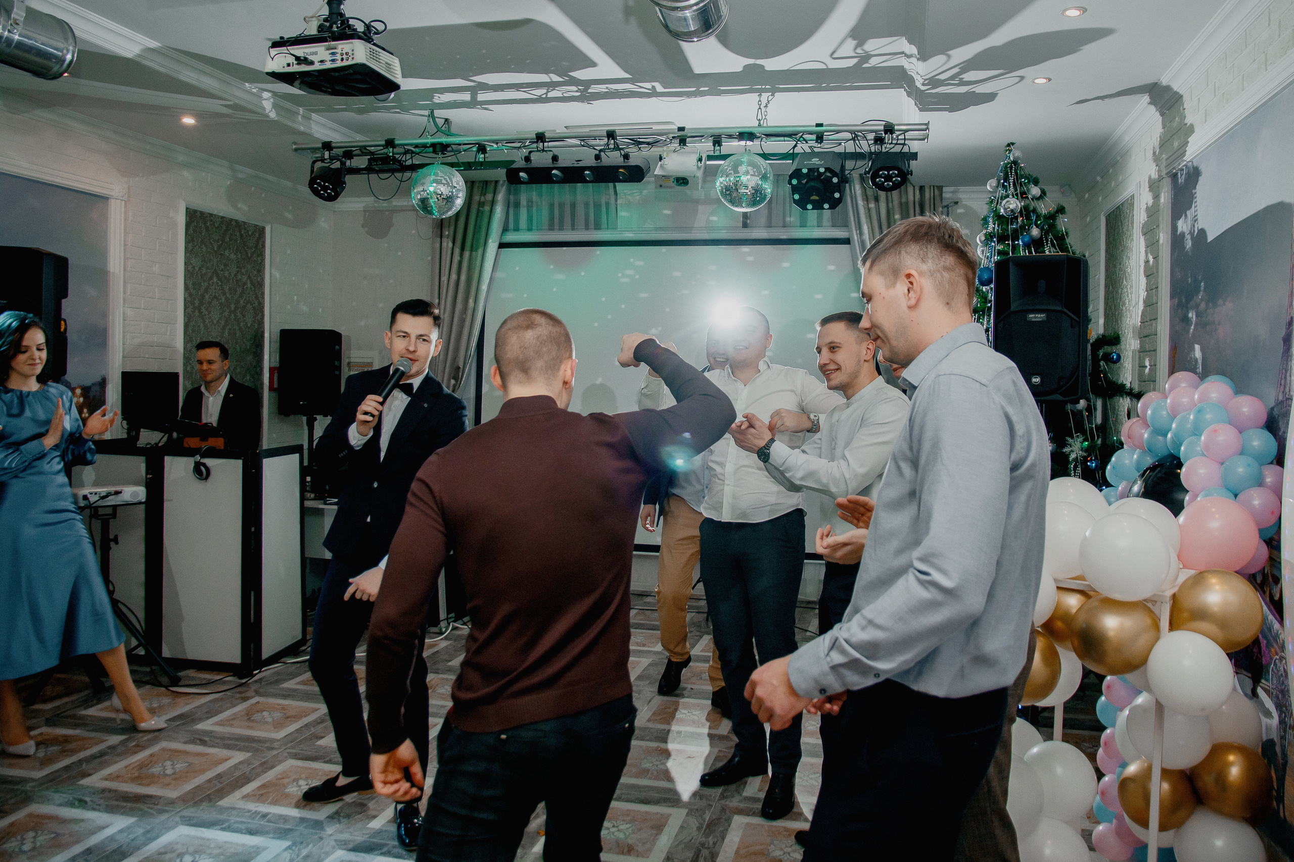 Банкет Анны и Кирилла. Свадебный и индивидуальный фотограф в Суворове Клюева Мария