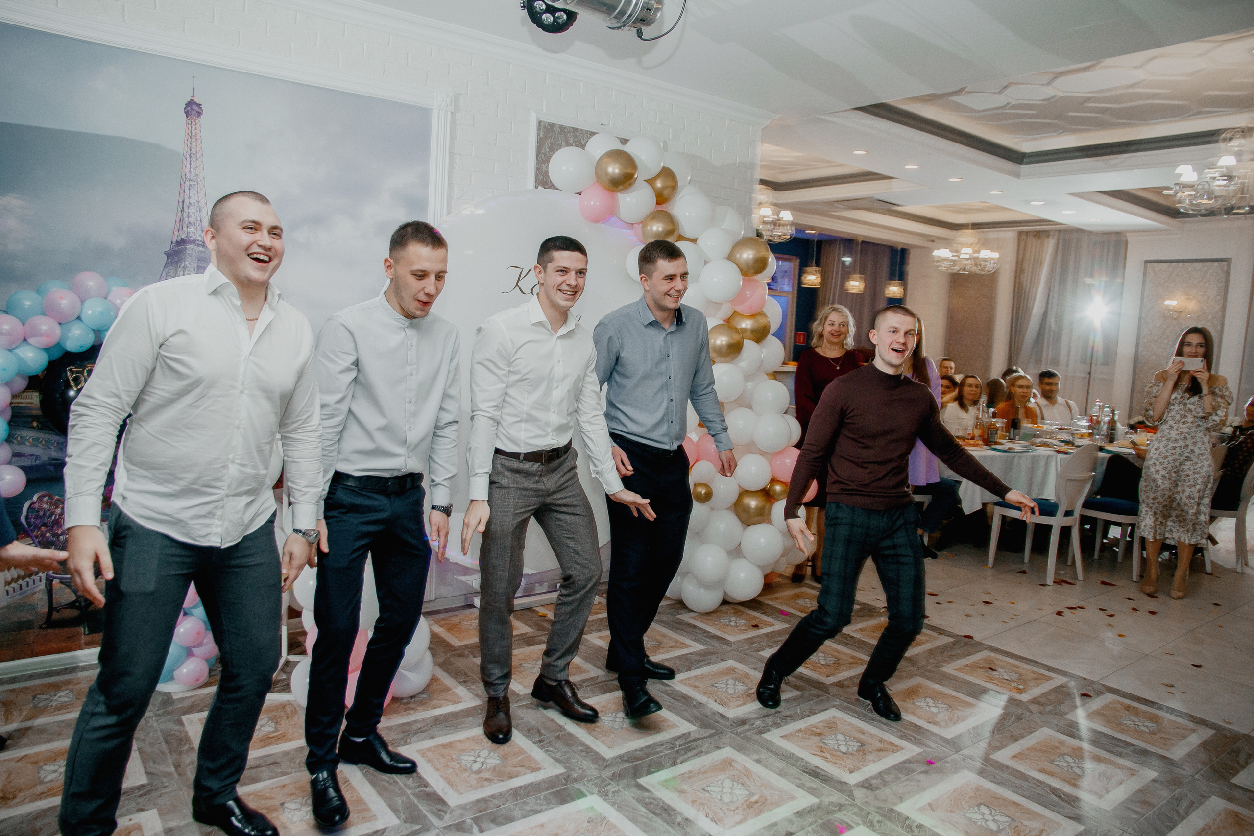 Банкет Анны и Кирилла. Свадебный и индивидуальный фотограф в Суворове Клюева Мария