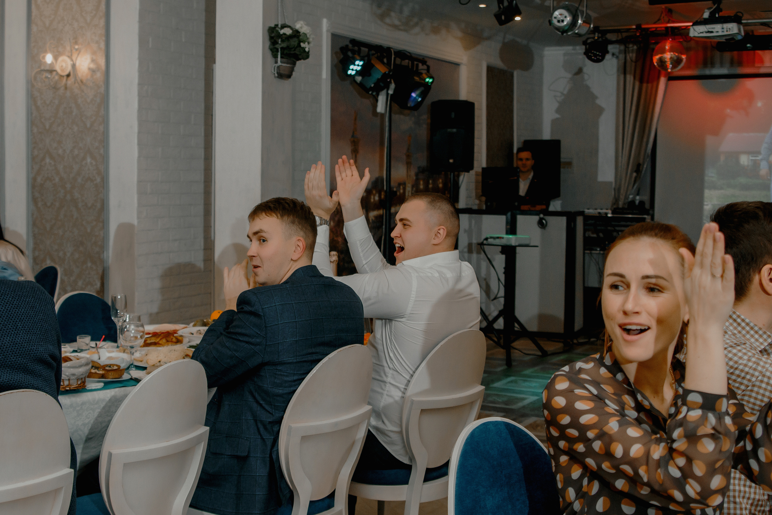 Банкет Анны и Кирилла. Свадебный и индивидуальный фотограф в Суворове Клюева Мария