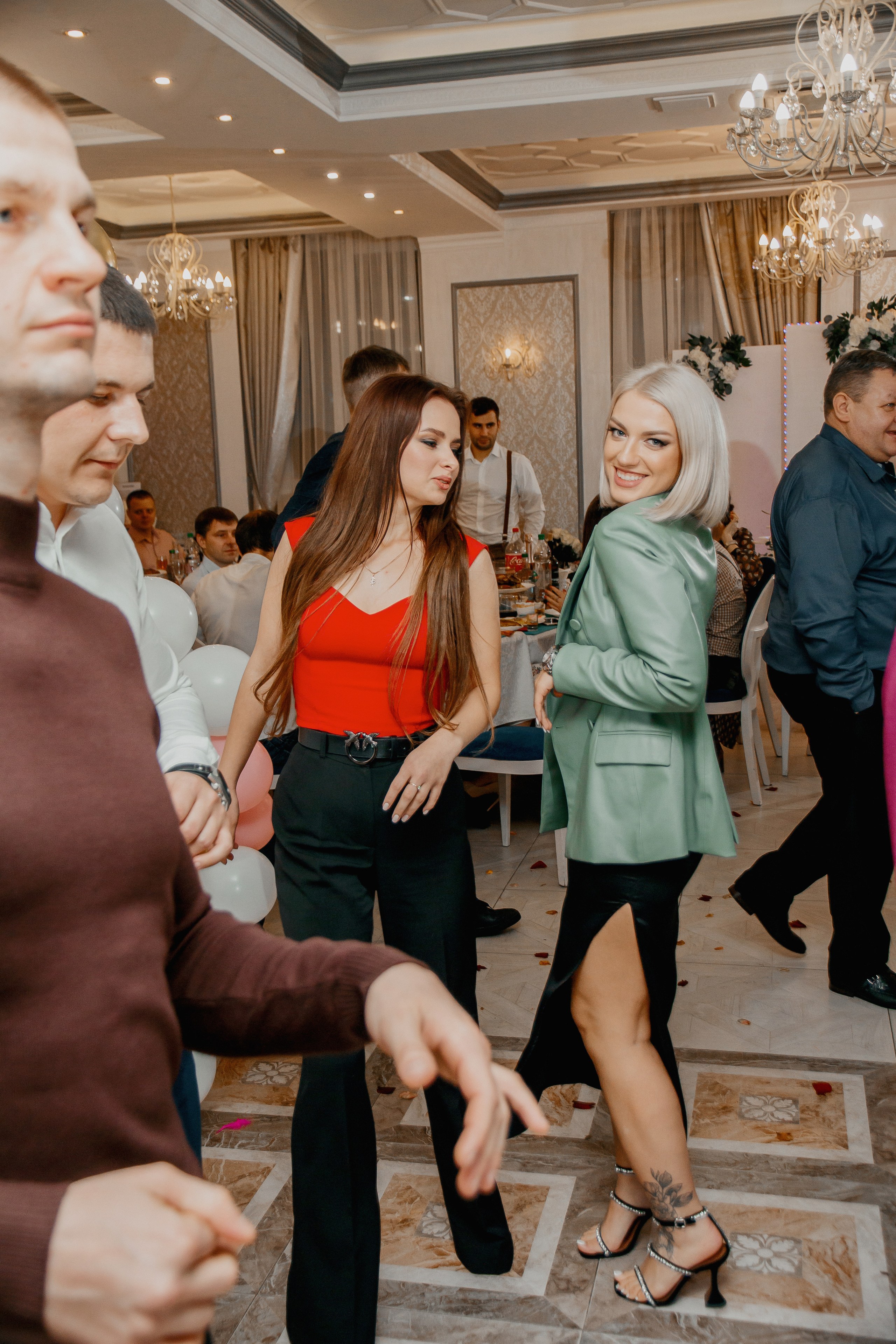 Банкет Анны и Кирилла. Свадебный и индивидуальный фотограф в Суворове Клюева Мария