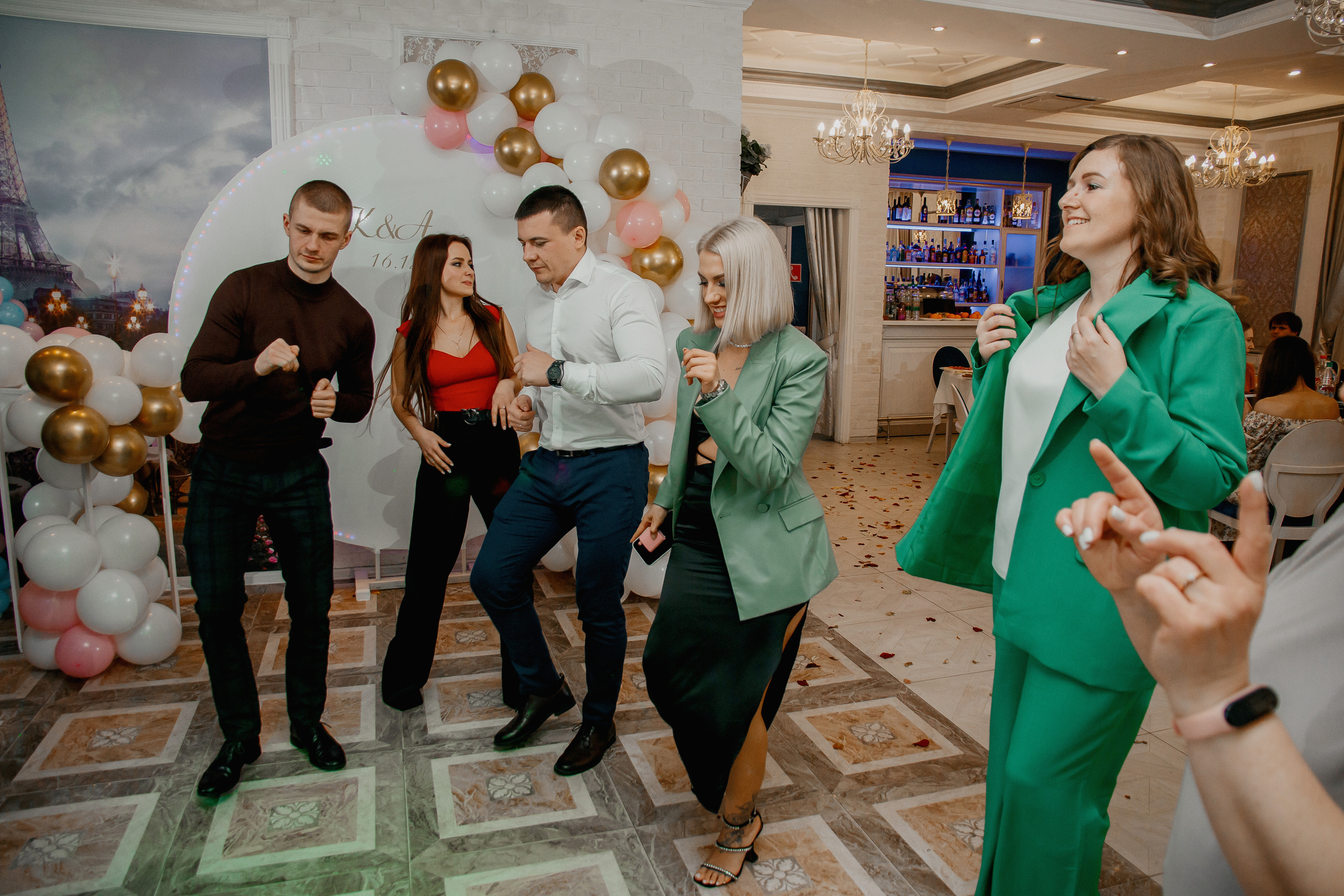 Банкет Анны и Кирилла. Свадебный и индивидуальный фотограф в Суворове Клюева Мария