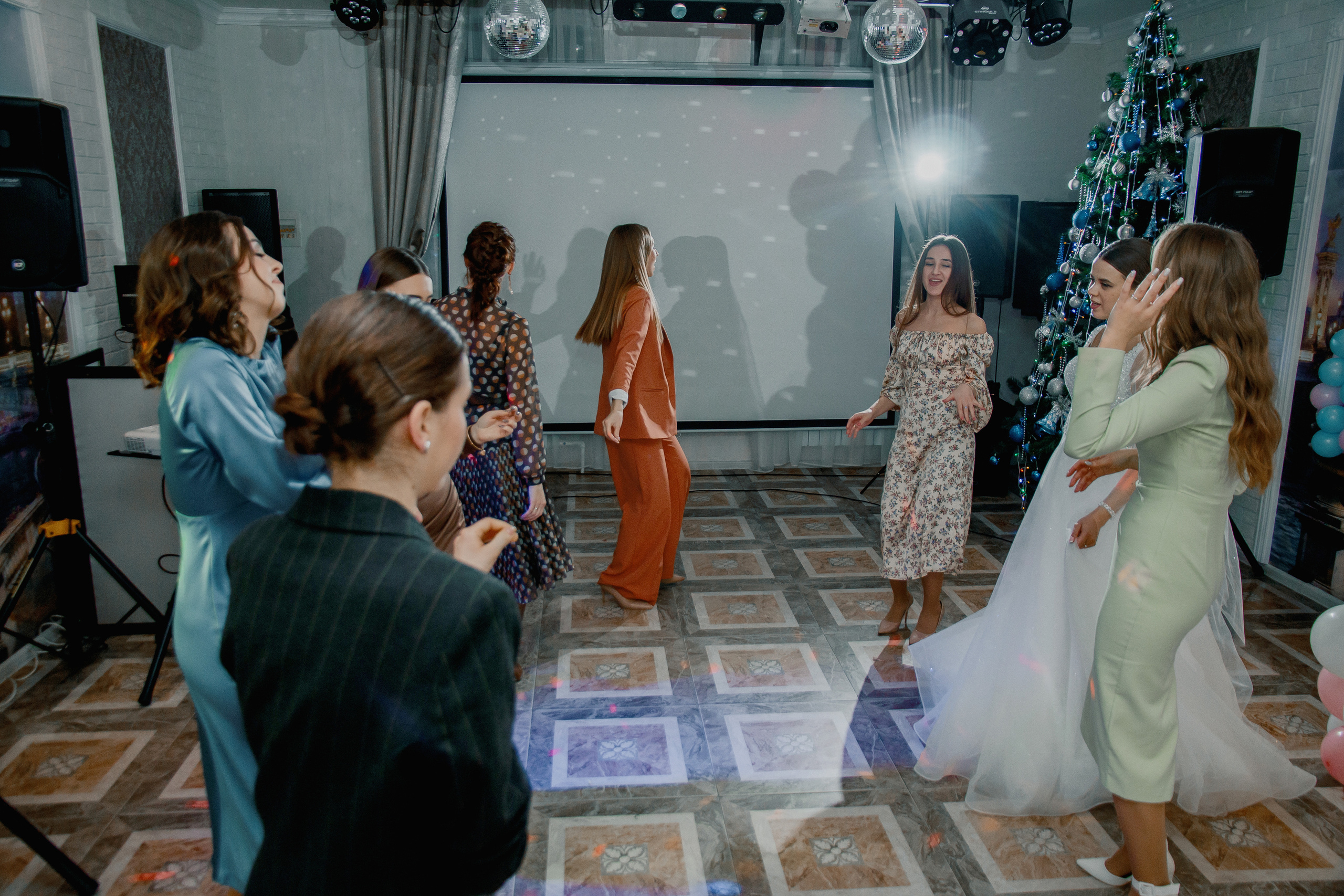 Банкет Анны и Кирилла. Свадебный и индивидуальный фотограф в Суворове Клюева Мария