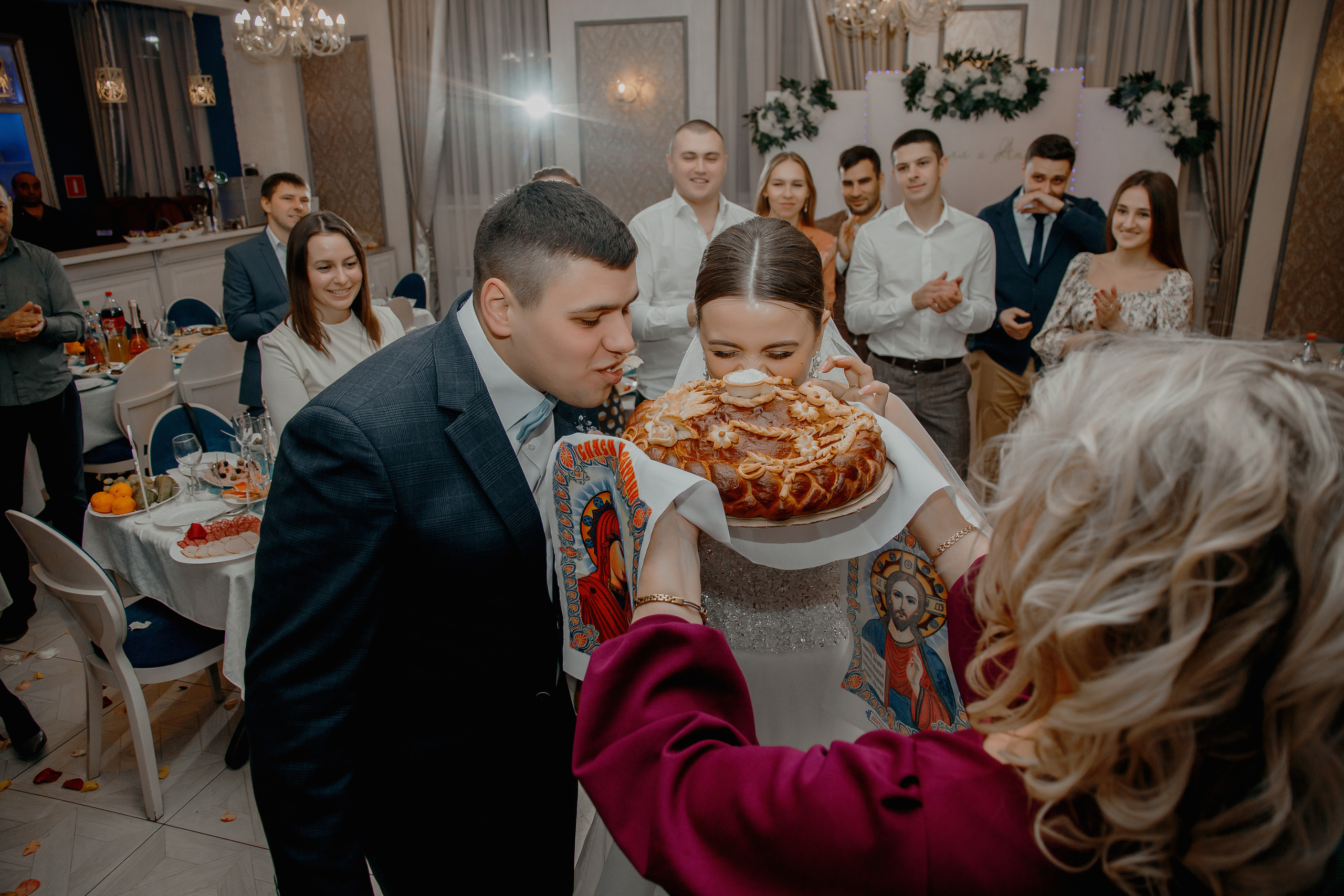 Банкет Анны и Кирилла. Свадебный и индивидуальный фотограф в Суворове Клюева Мария