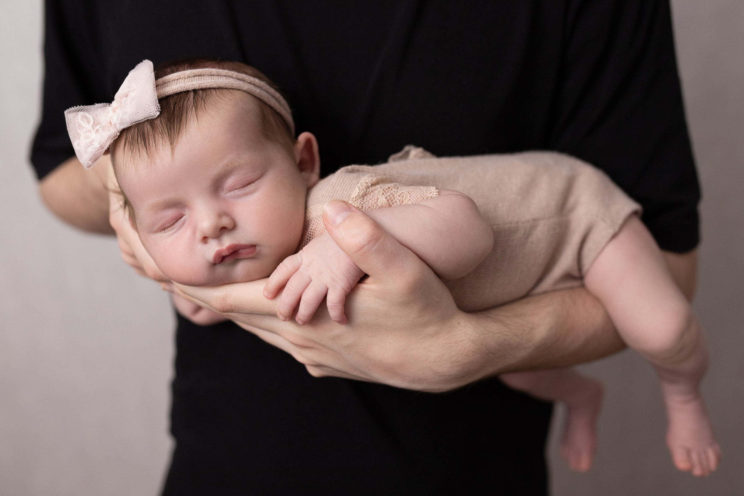 Натуральный стиль newborn. Фотограф новорождённых Анапа Елена Кушнарь