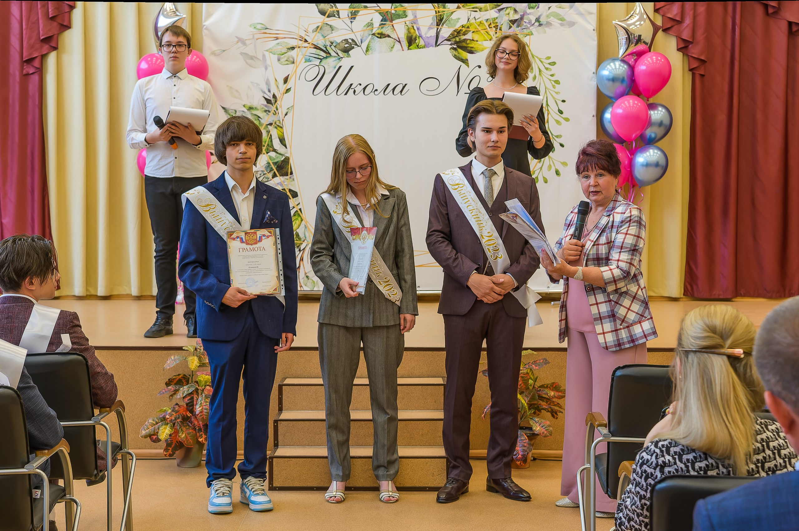 Выпускной МБОУ «СОШ № 34». Фотограф в Кемерово Владислав Шульц