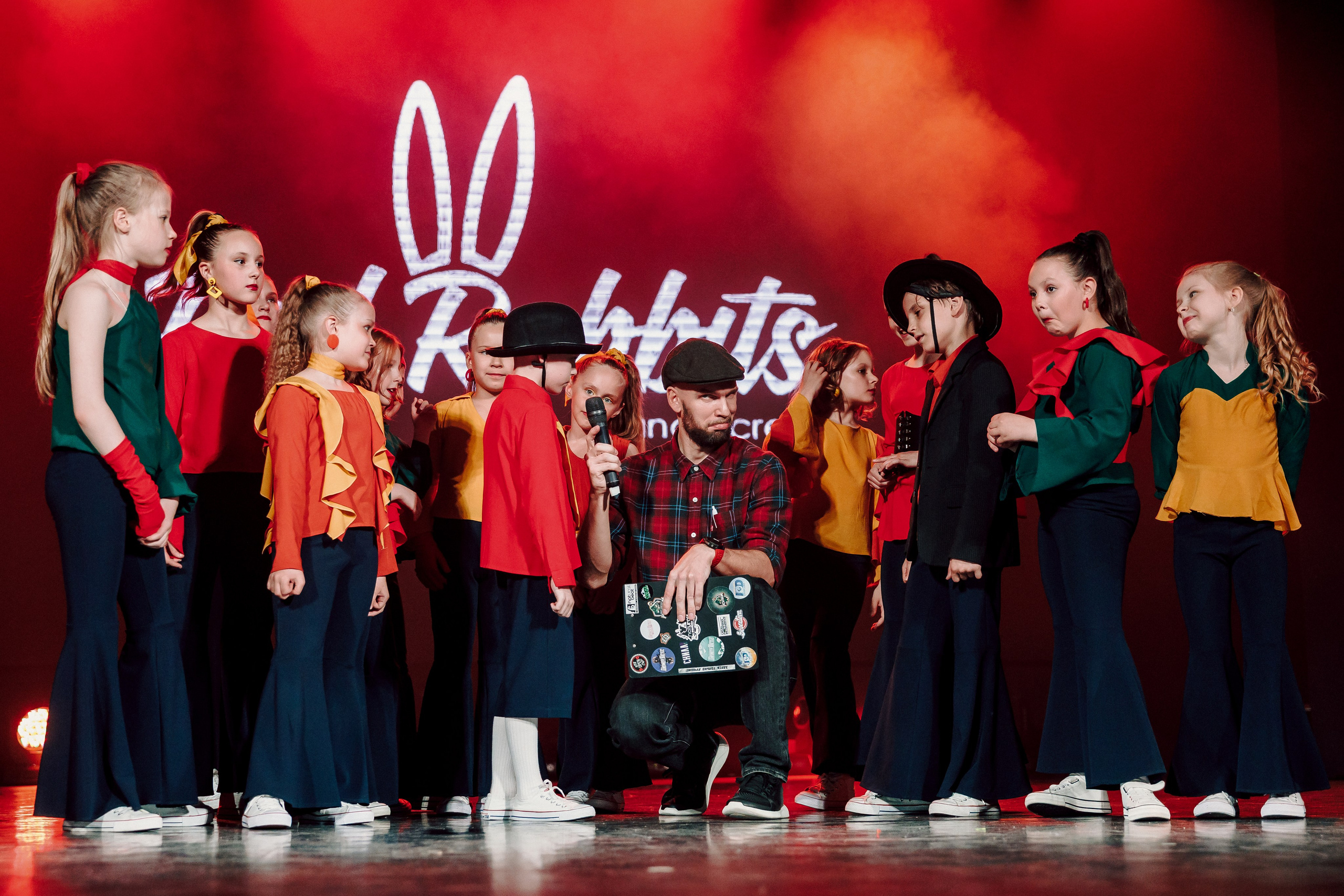Отчётный концерт танцевальной школы «Red Rabbits» 2025. Лёшка Варзегов — фотограф