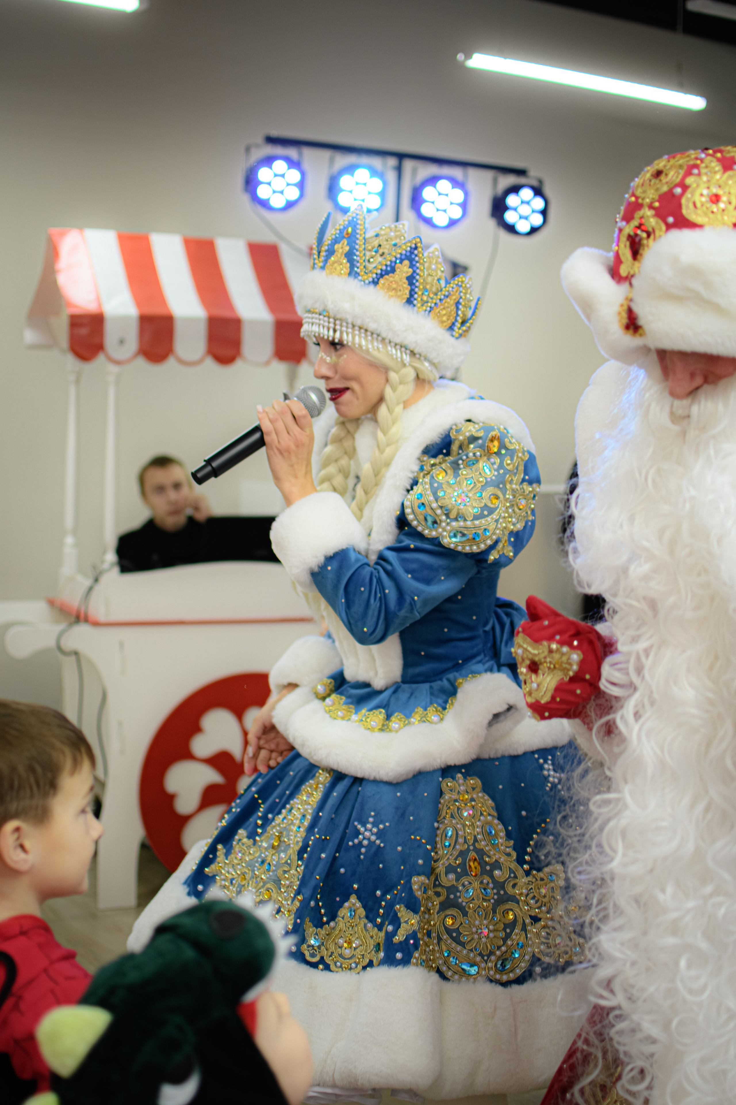 HAPPY NEW YEAR. Photokarish