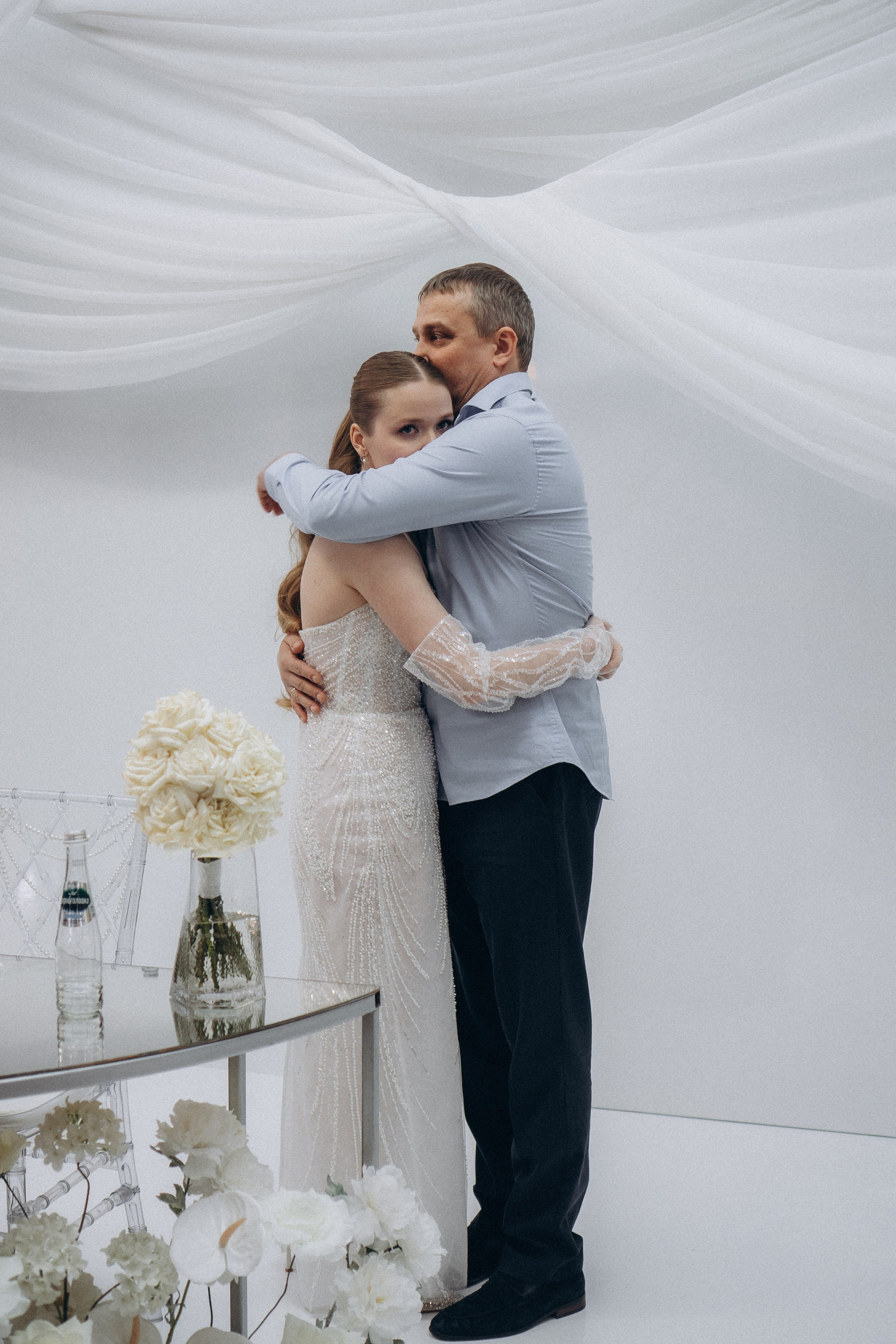 ТАНЕЦ С ПАПОЙ СВАДЕБНМ БАНКЕТЕ (СНЯТО В СИБИРЕ В НИЖНЕВАРТОВСКЕ). Профессиональный фотограф, Санкт-Петербург — Виктория Богомолова
