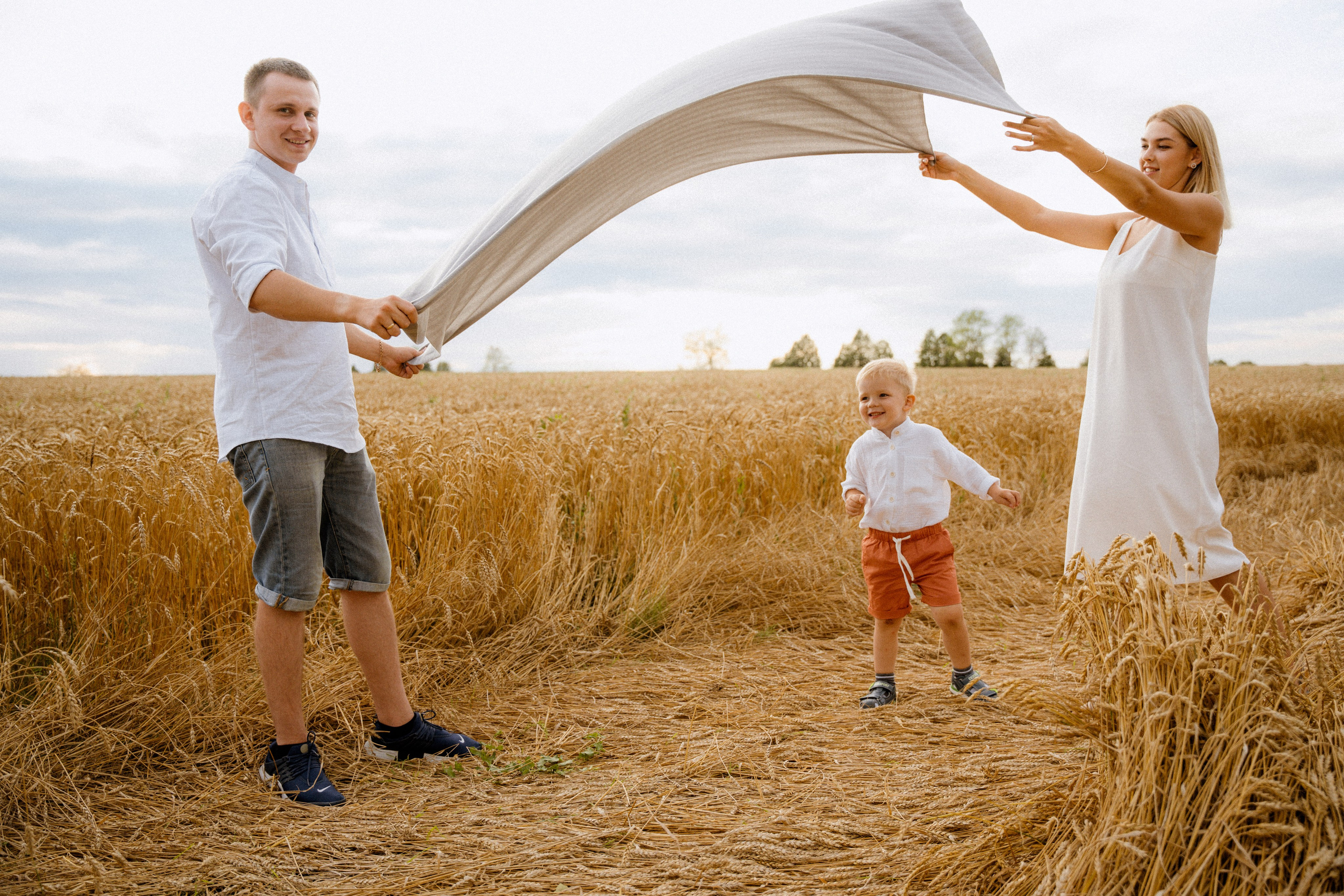 Аня с семьёй 14.08.2023. Свадебный и семейный фотограф Кристина Лисина в Арзамасе