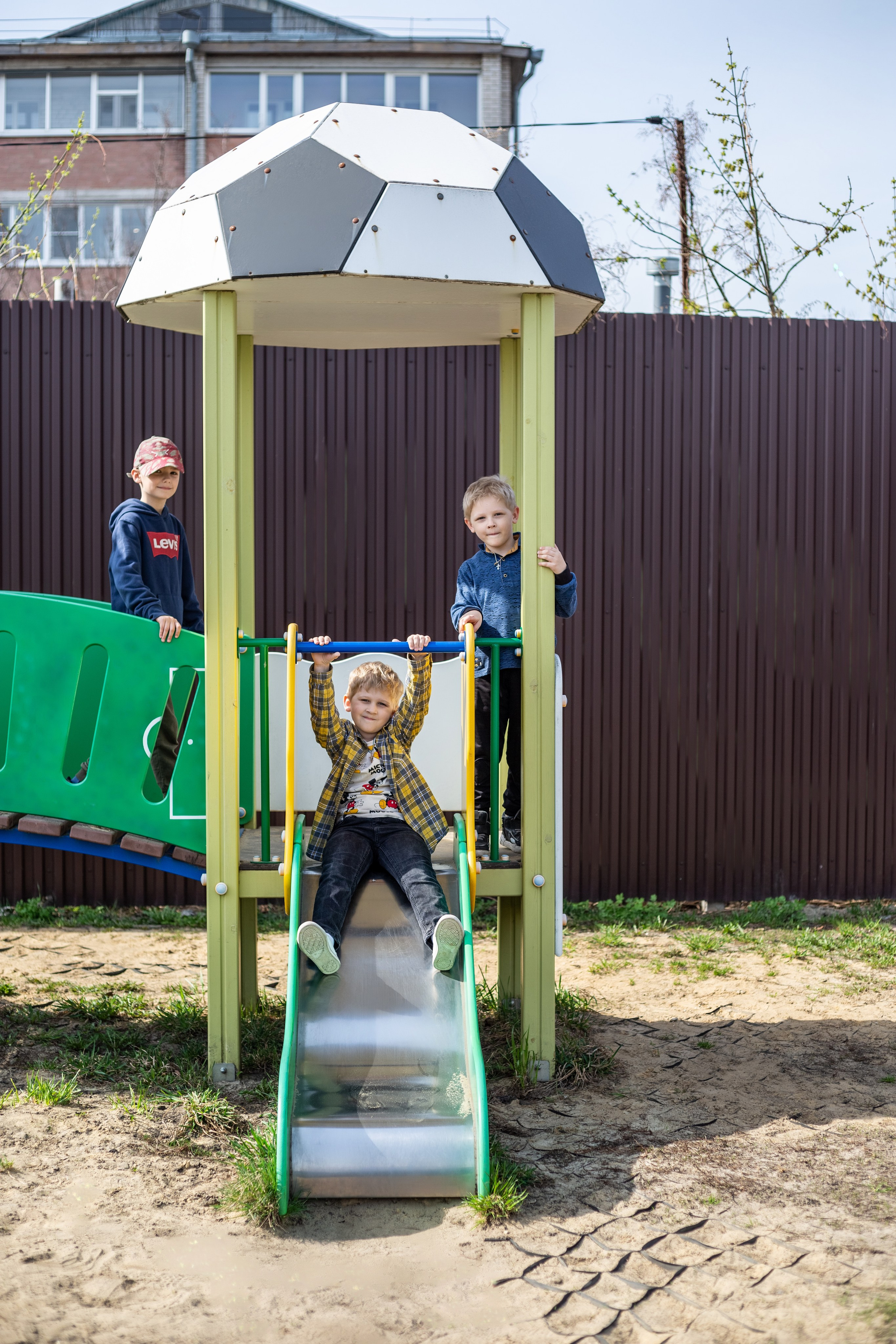 Детский сад на прогулке. Выпускные альбомы Воронеж от Веры Соколовой