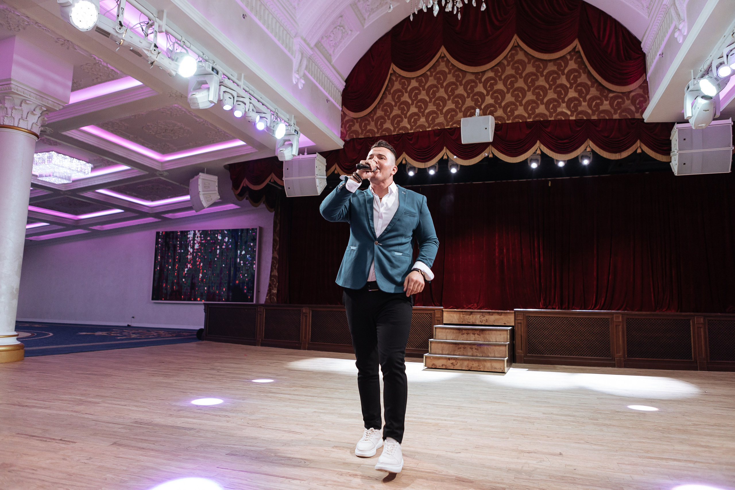 Банкет В «Триумф». Фотограф Нелля Кадикина