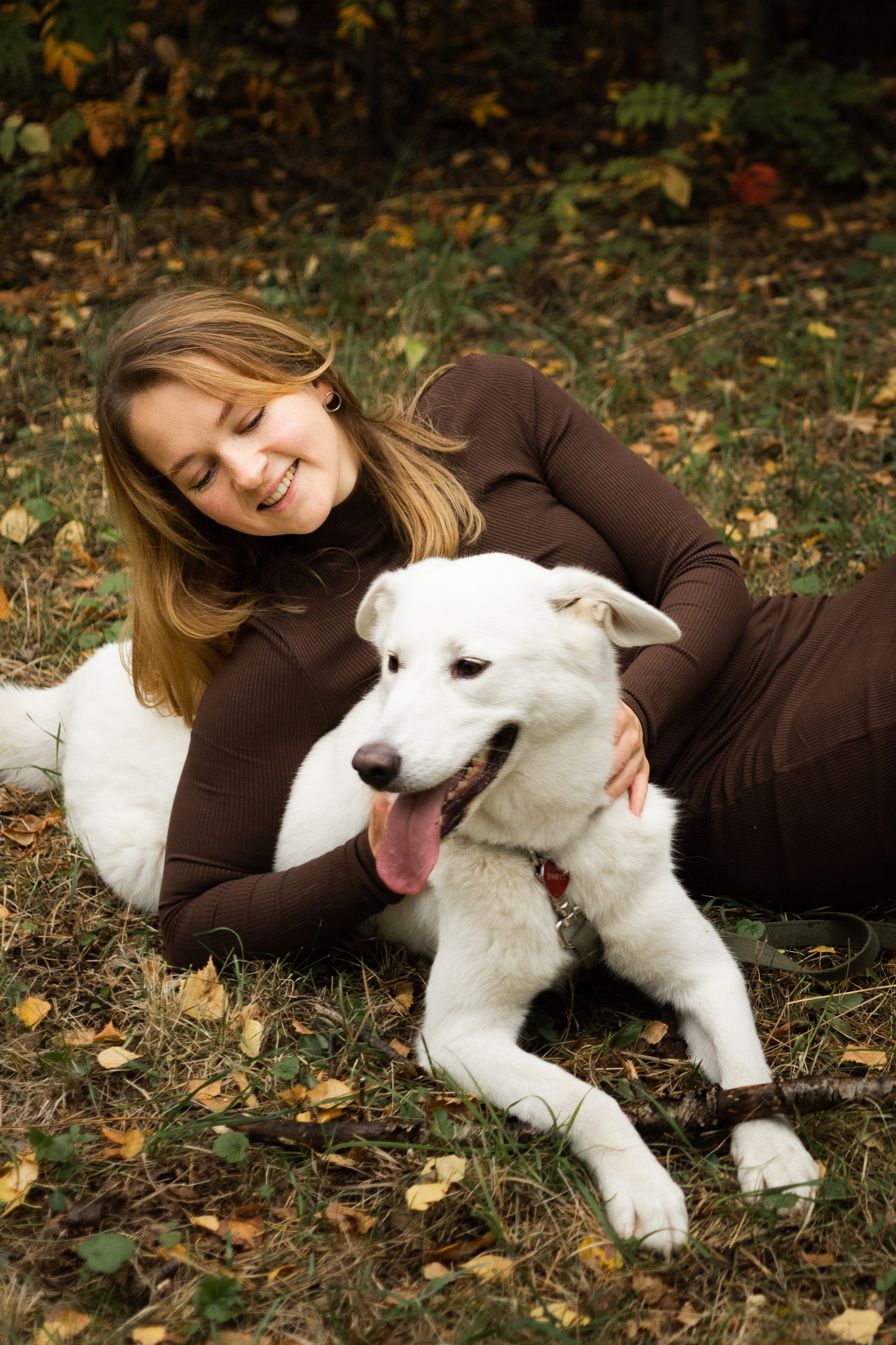 Таня и Зефирка. Фотосессия в парке с собакой. Семейный и детский фотограф в Санкт-Петербурге Павлова Елена