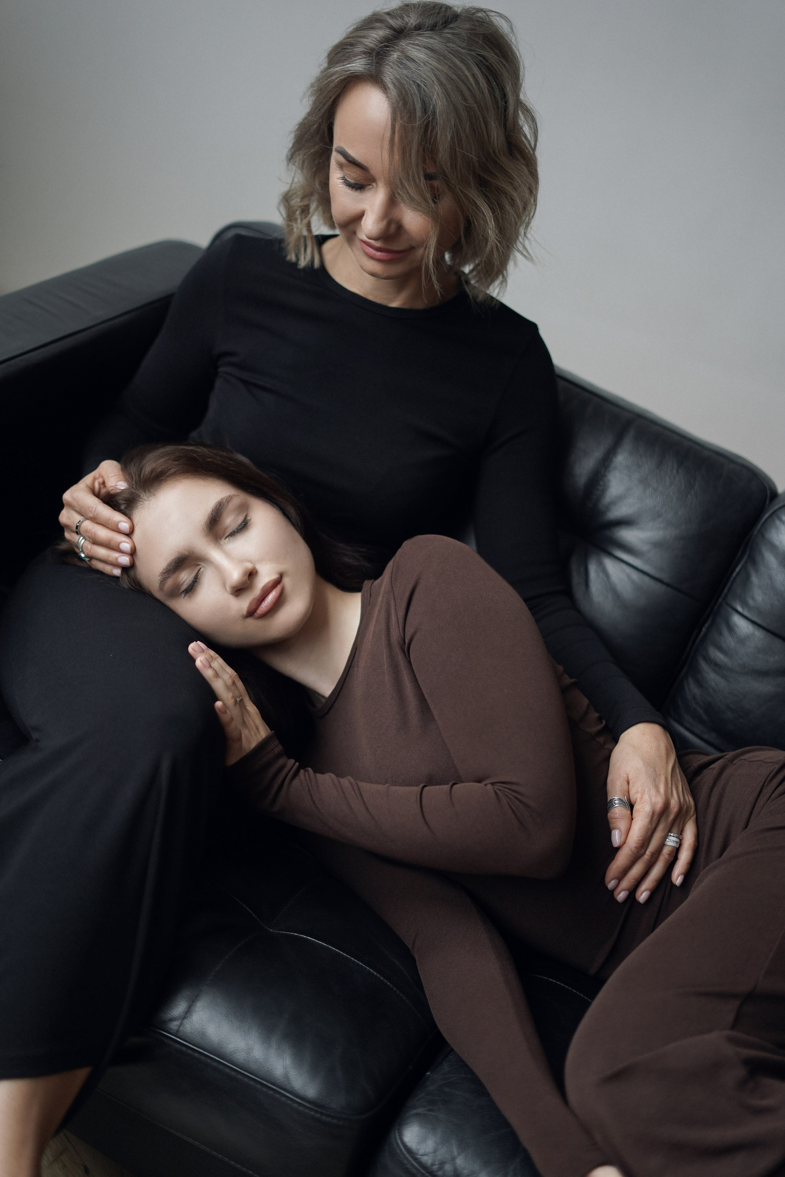 Василиса и Анна. Свадебный и портретный фотограф в Санкт-Петербурге Софья Каркачева