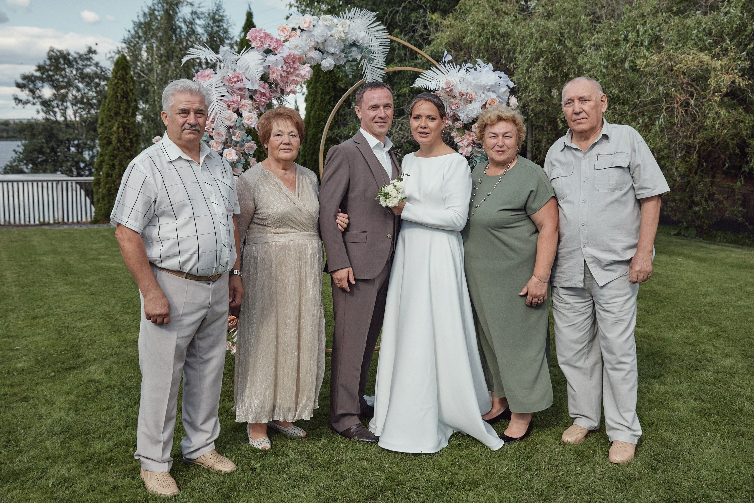 Счастье здесь. Свадебный фотограф Антон Артюшин. Работаю в Нижнем Новгороде и Москве