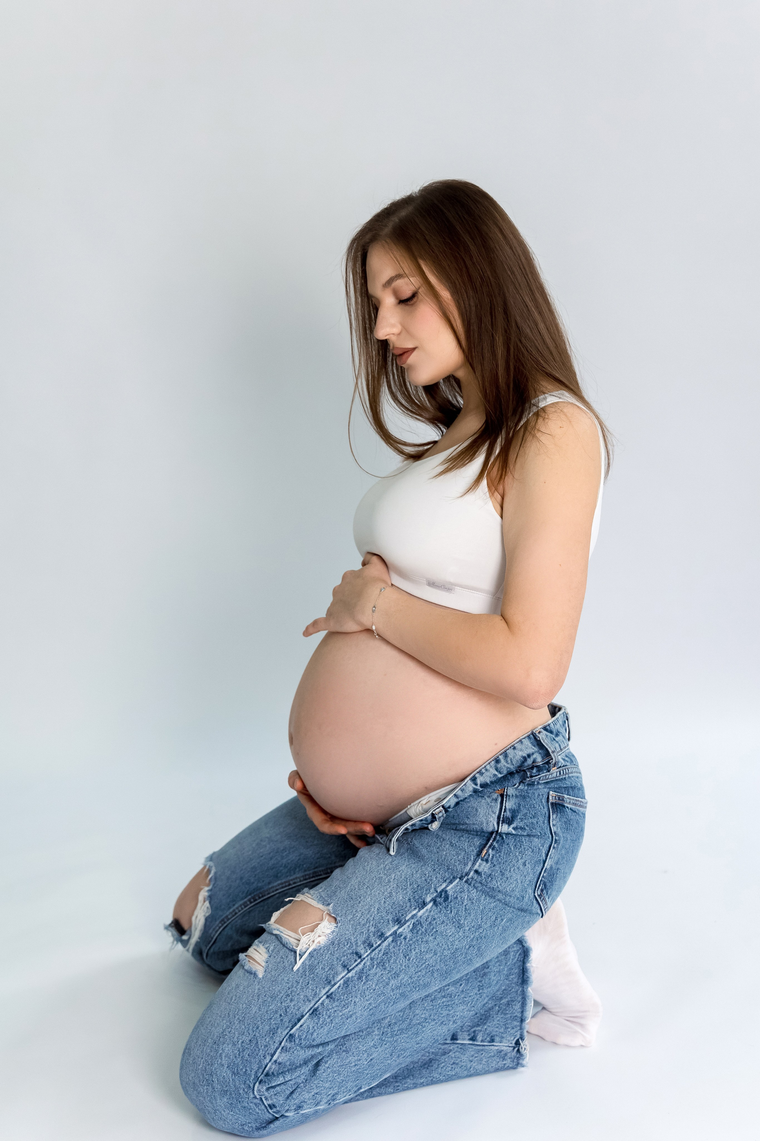 Студийная съёмка беременности. Свадебный и семейный фотограф в Каспийске Алёна Нурмагомедова