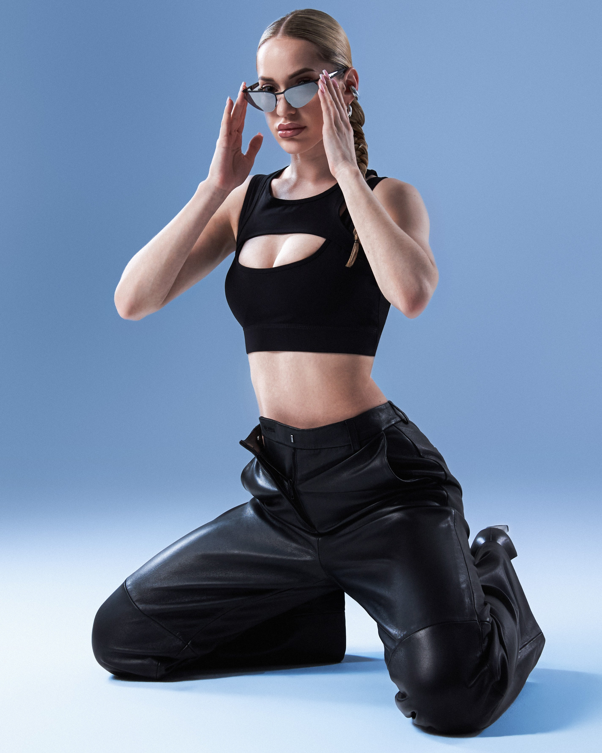 INDIVIDUAL & CREATIVE. VERONIKA TIKHOMIROVA | PHOTOGRAPHER