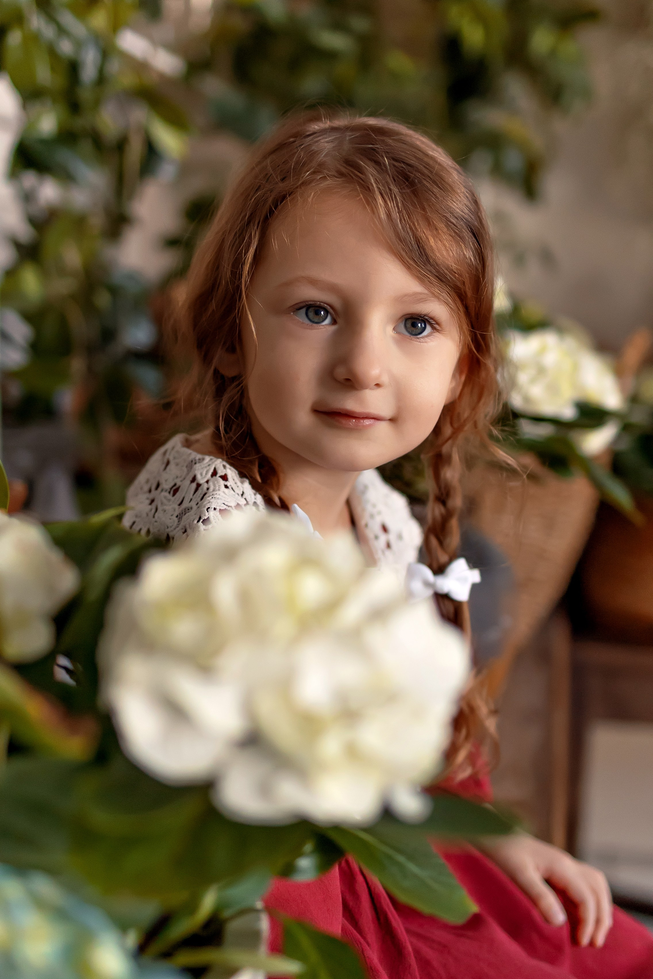 Мия в гортензиях. Семейный и детский фотограф Оля в Тюмени